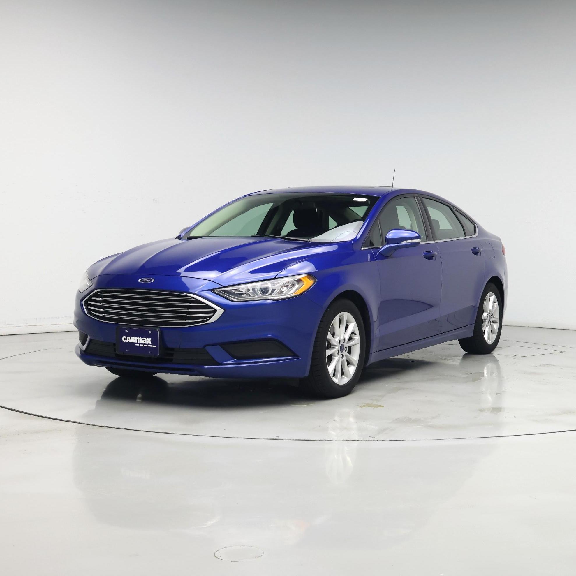 Thumbnail: 2017 Ford Fusion - 4