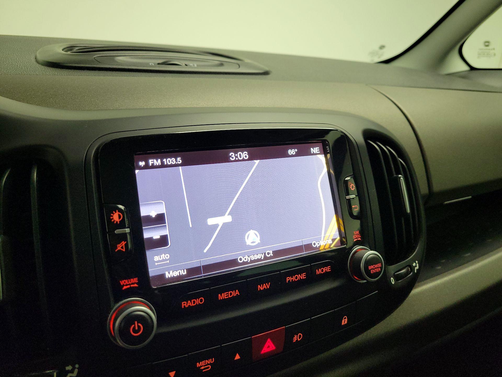 Thumbnail: 2016 Fiat 500L - 13