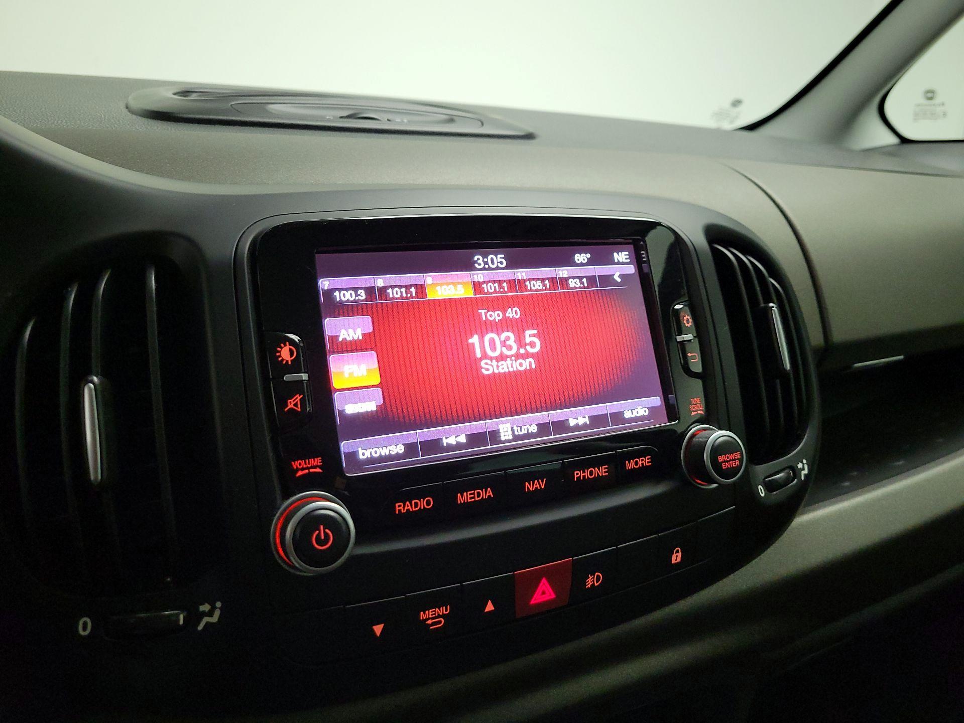 Thumbnail: 2016 Fiat 500L - 15