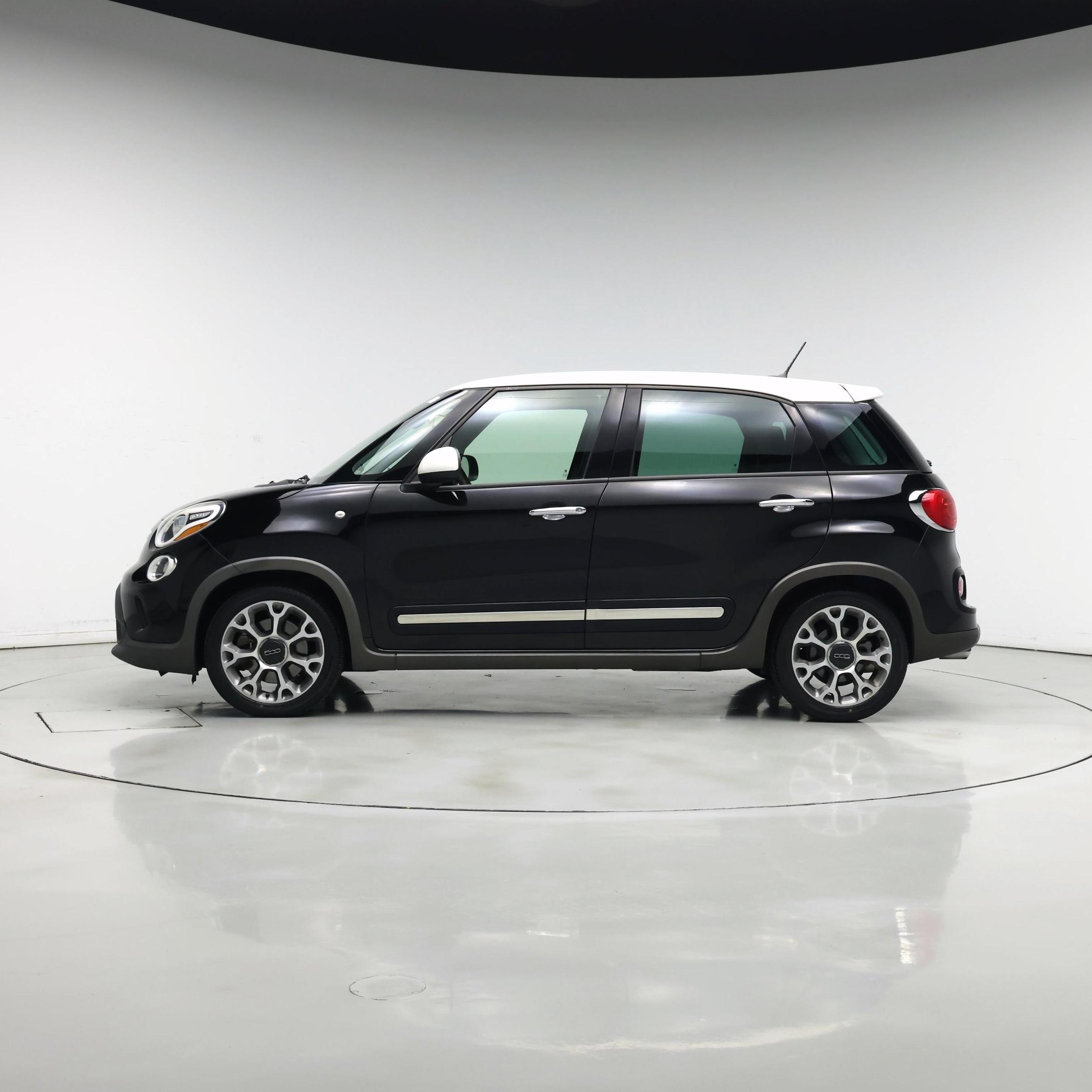 Thumbnail: 2016 Fiat 500L - 3