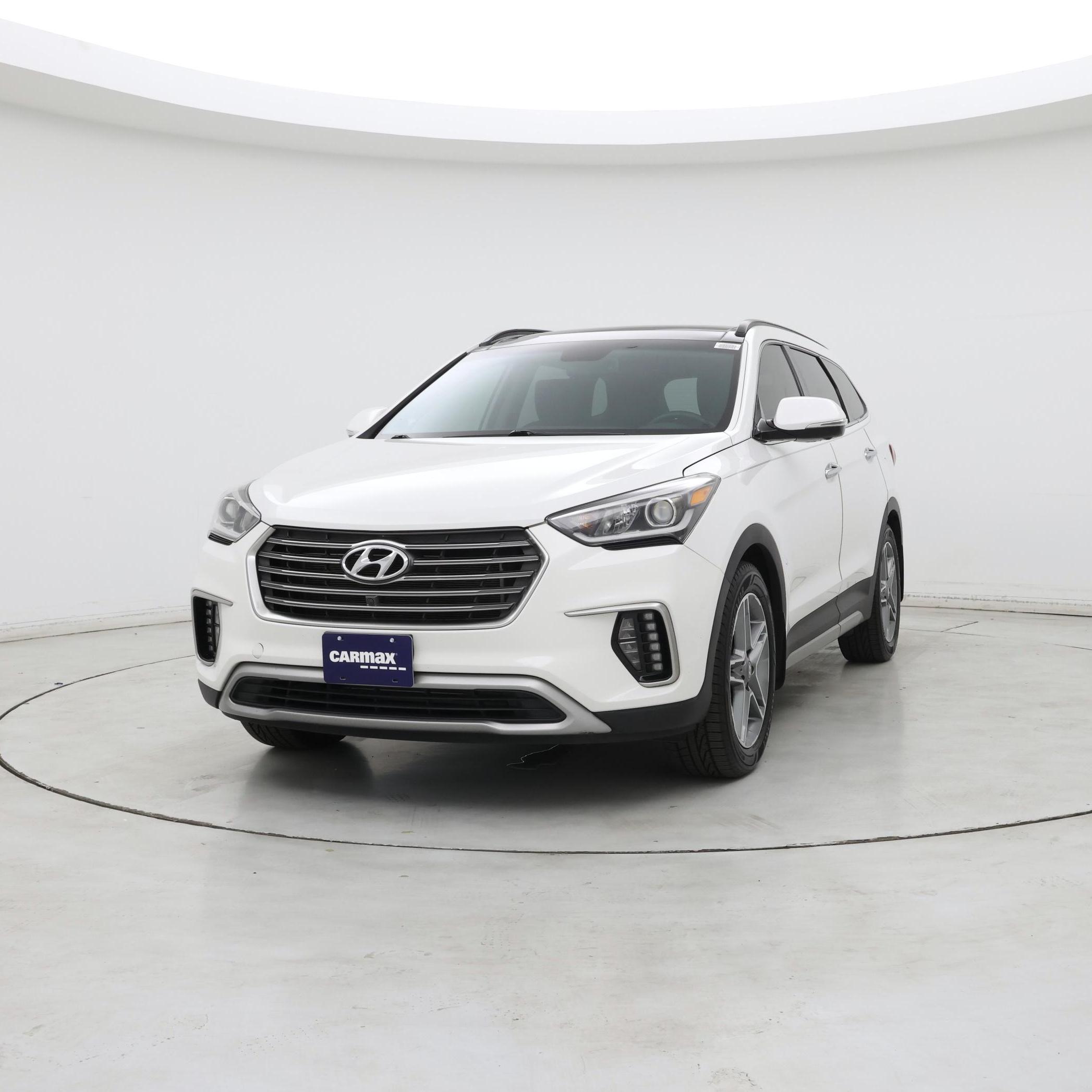 Thumbnail: 2017 Hyundai Santa Fe - 4