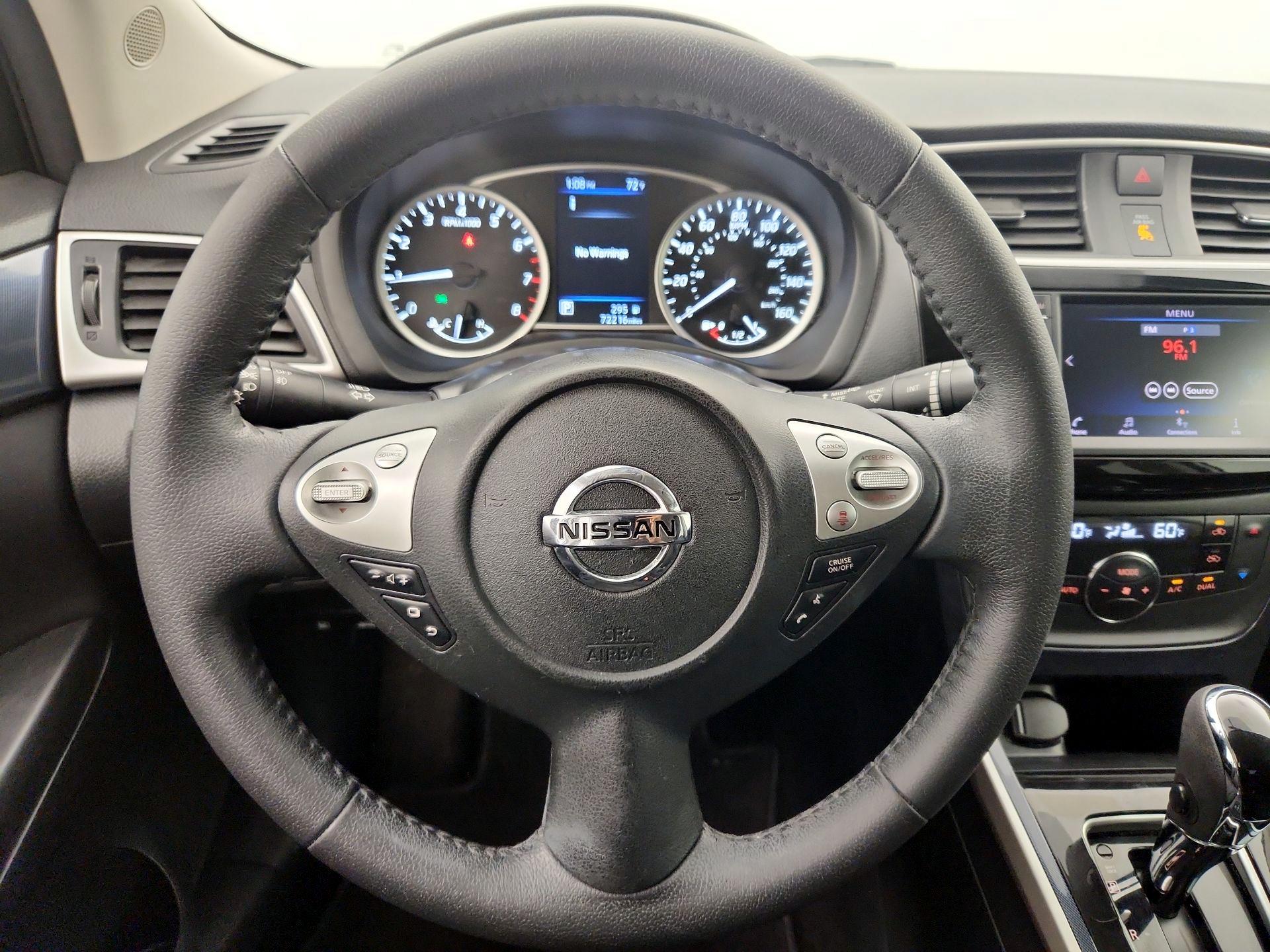 Thumbnail: 2019 Nissan Sentra - 10