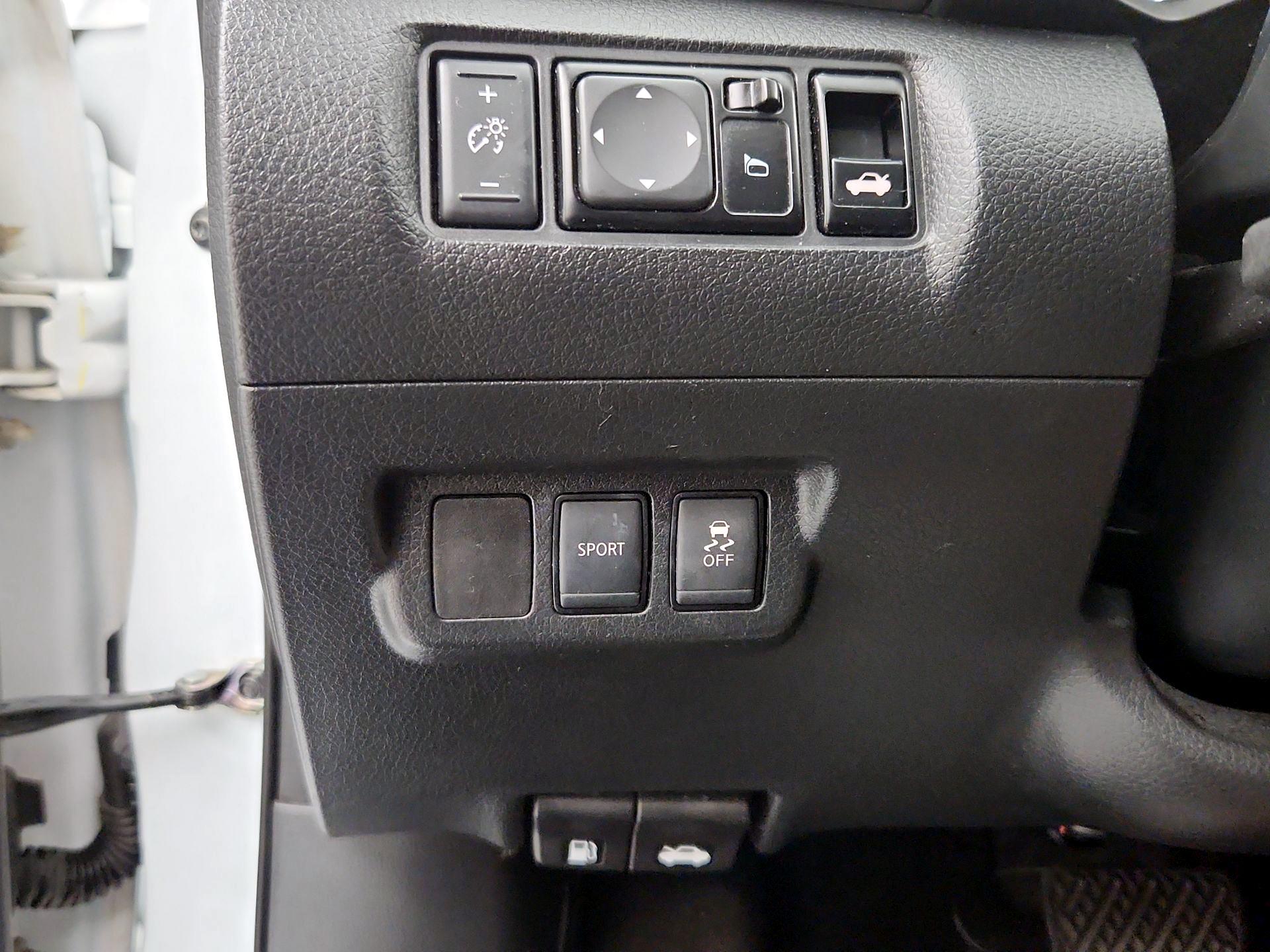 Thumbnail: 2019 Nissan Sentra - 13