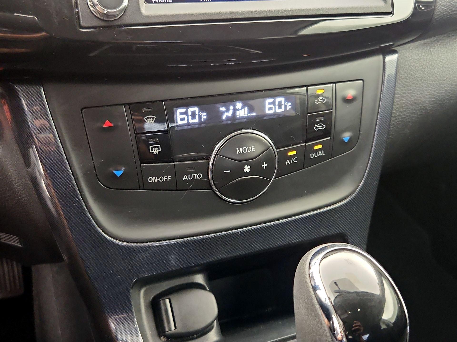 Thumbnail: 2019 Nissan Sentra - 16