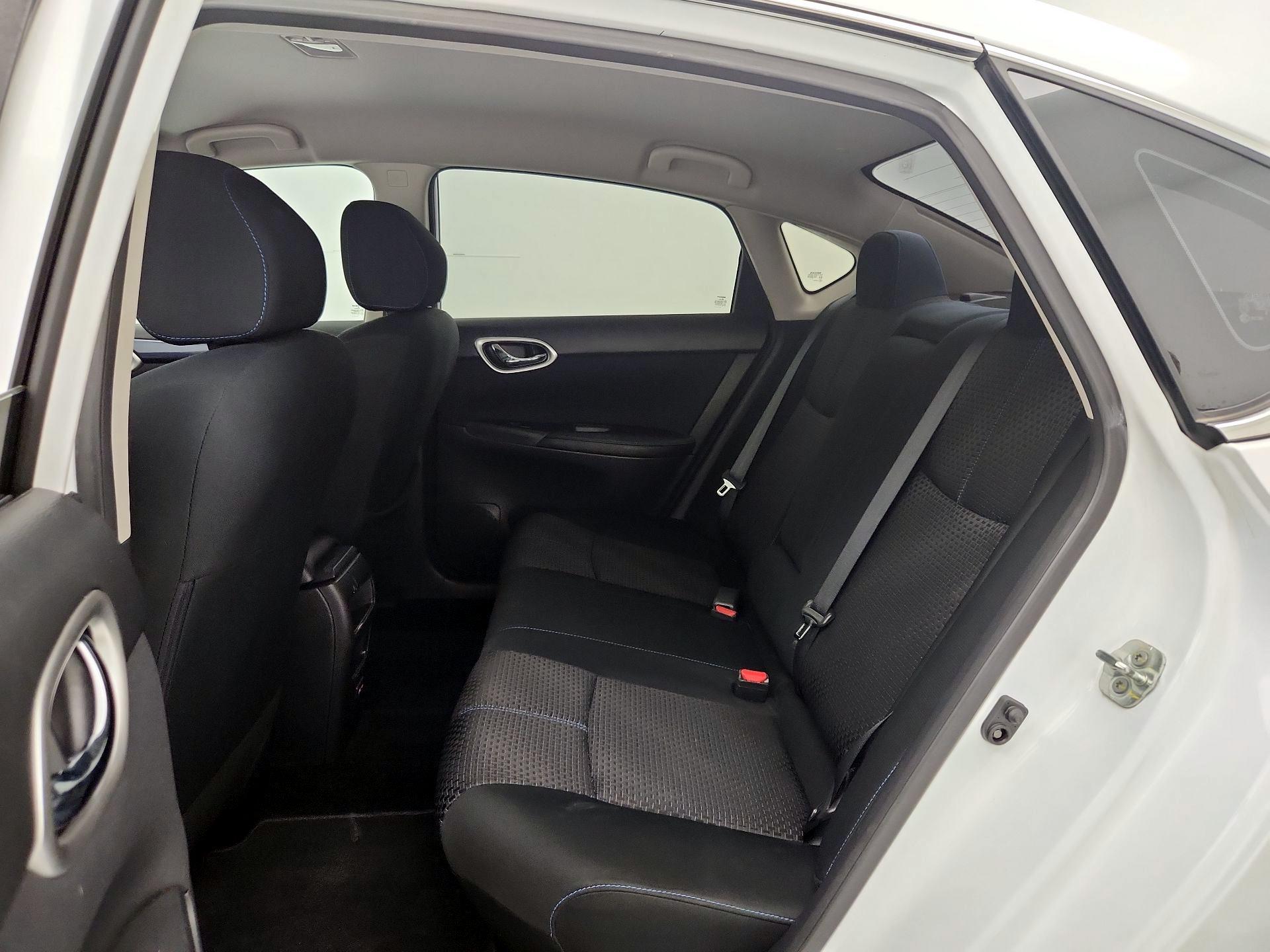 Thumbnail: 2019 Nissan Sentra - 19