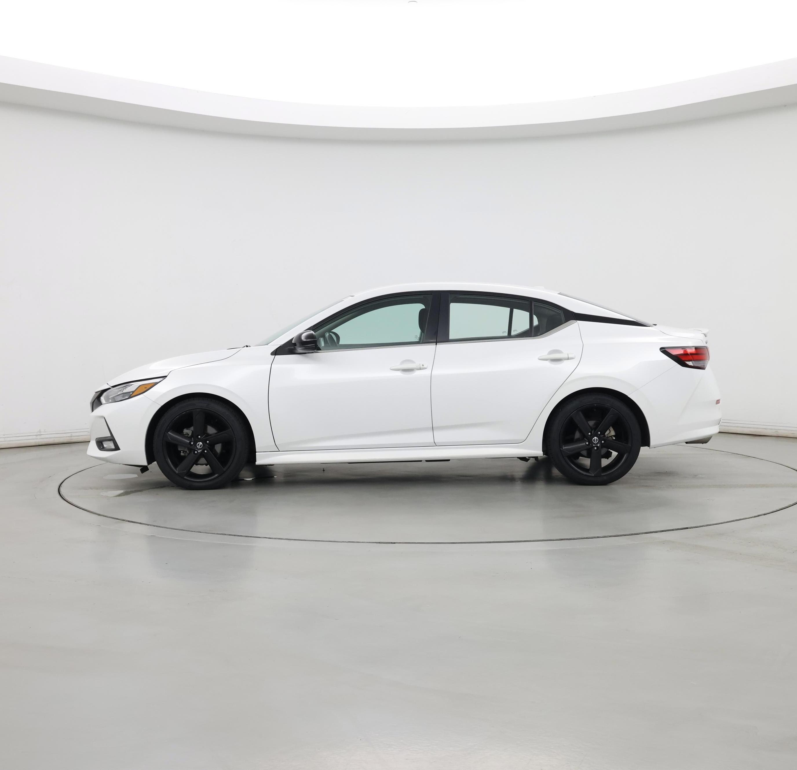 Thumbnail: 2023 Nissan Sentra - 3