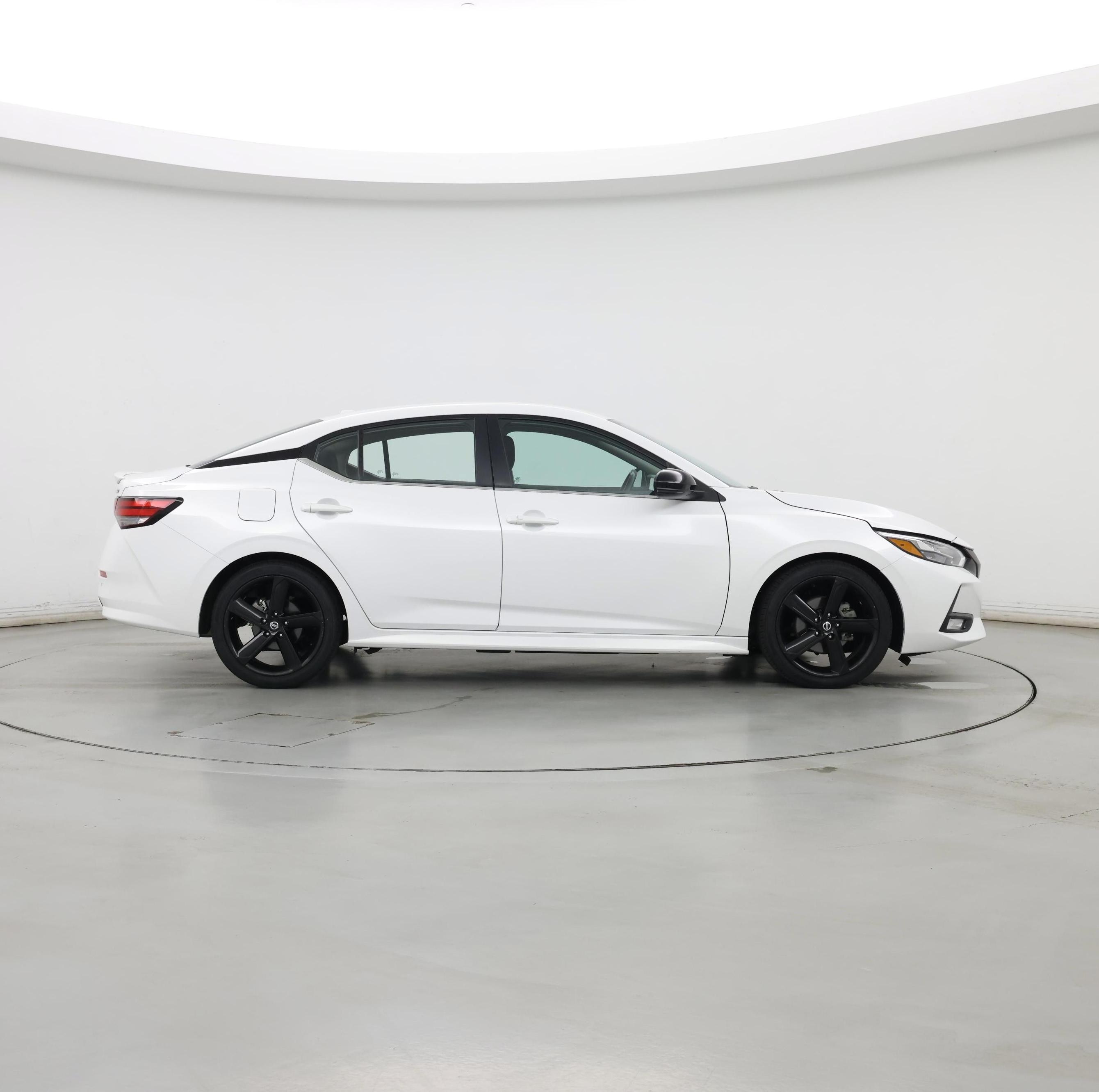 Thumbnail: 2023 Nissan Sentra - 7