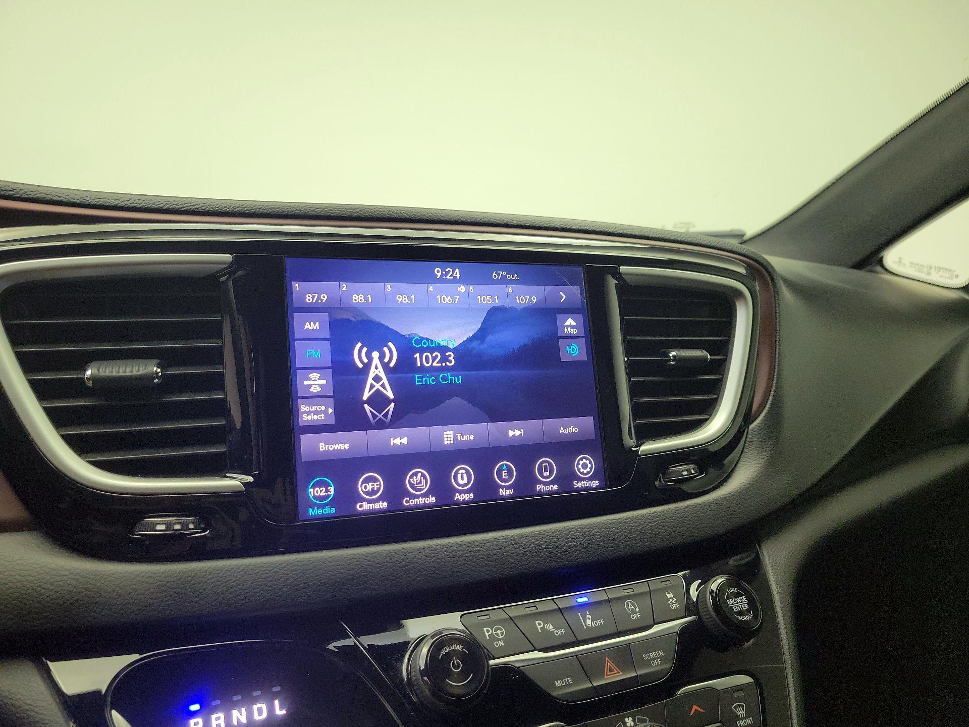 Thumbnail: 2020 Chrysler Pacifica - 15