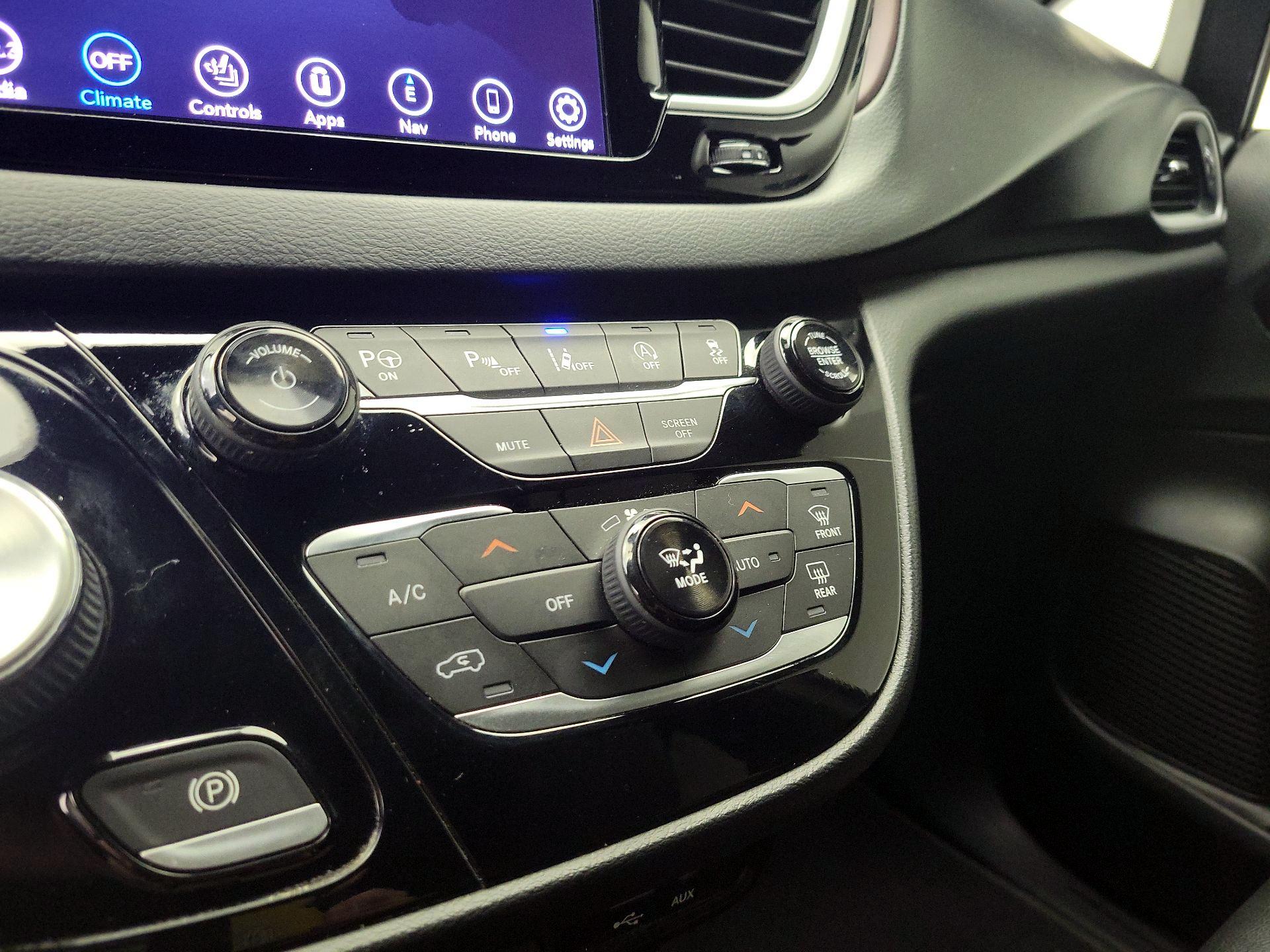 Thumbnail: 2020 Chrysler Pacifica - 16