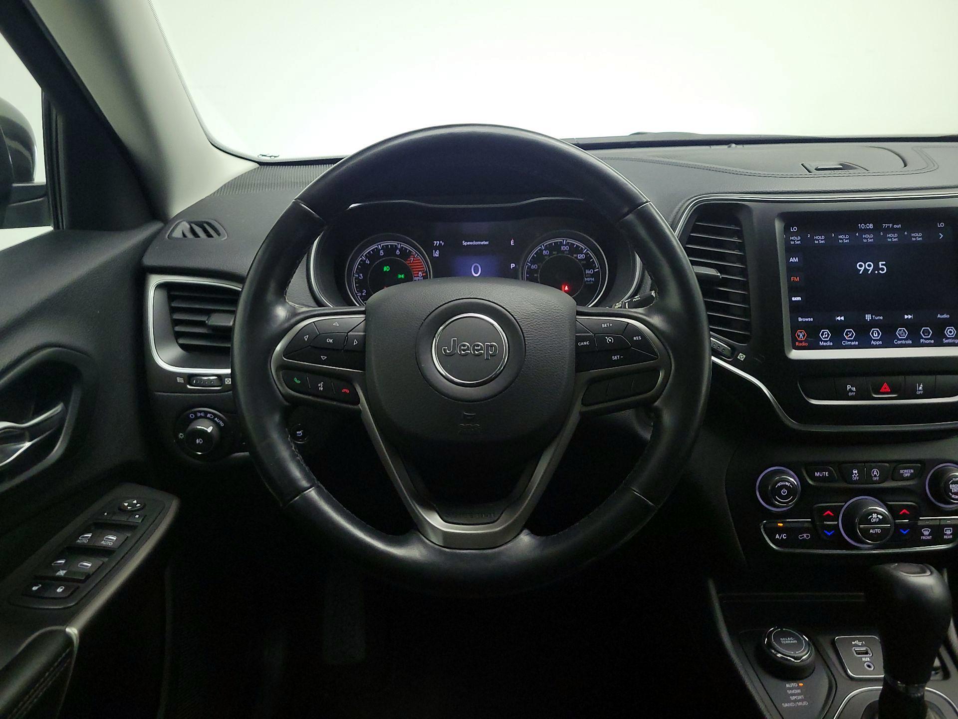 Thumbnail: 2021 Jeep Cherokee - 10