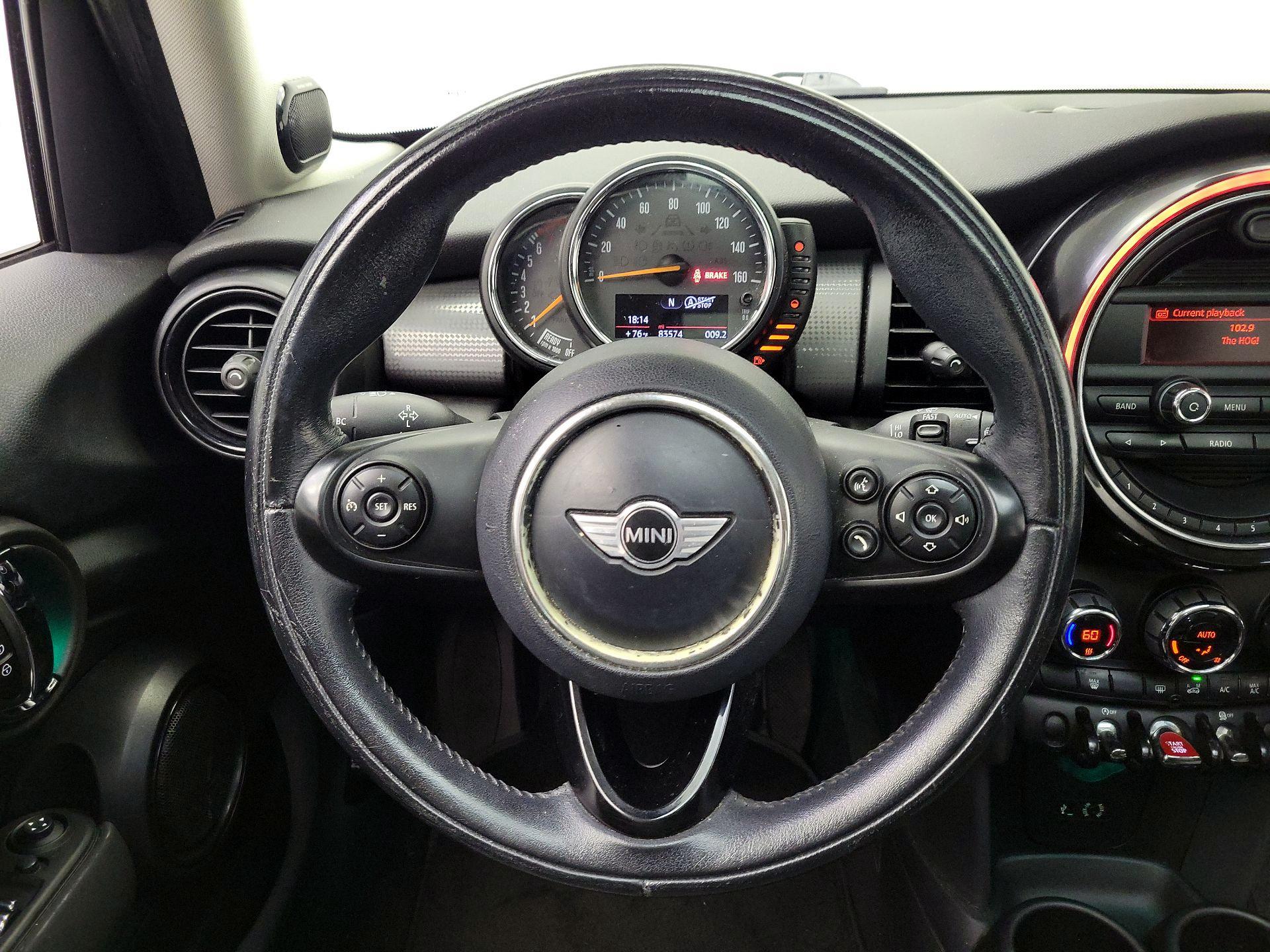 Thumbnail: 2015 MINI Cooper Hardtop - 10