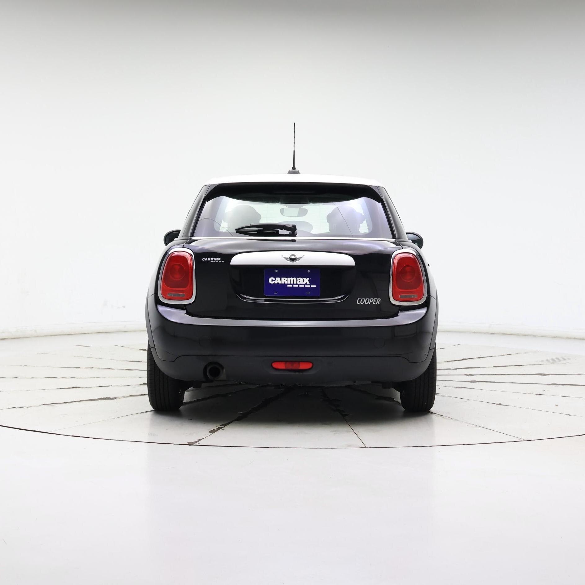 Thumbnail: 2015 MINI Cooper Hardtop - 6