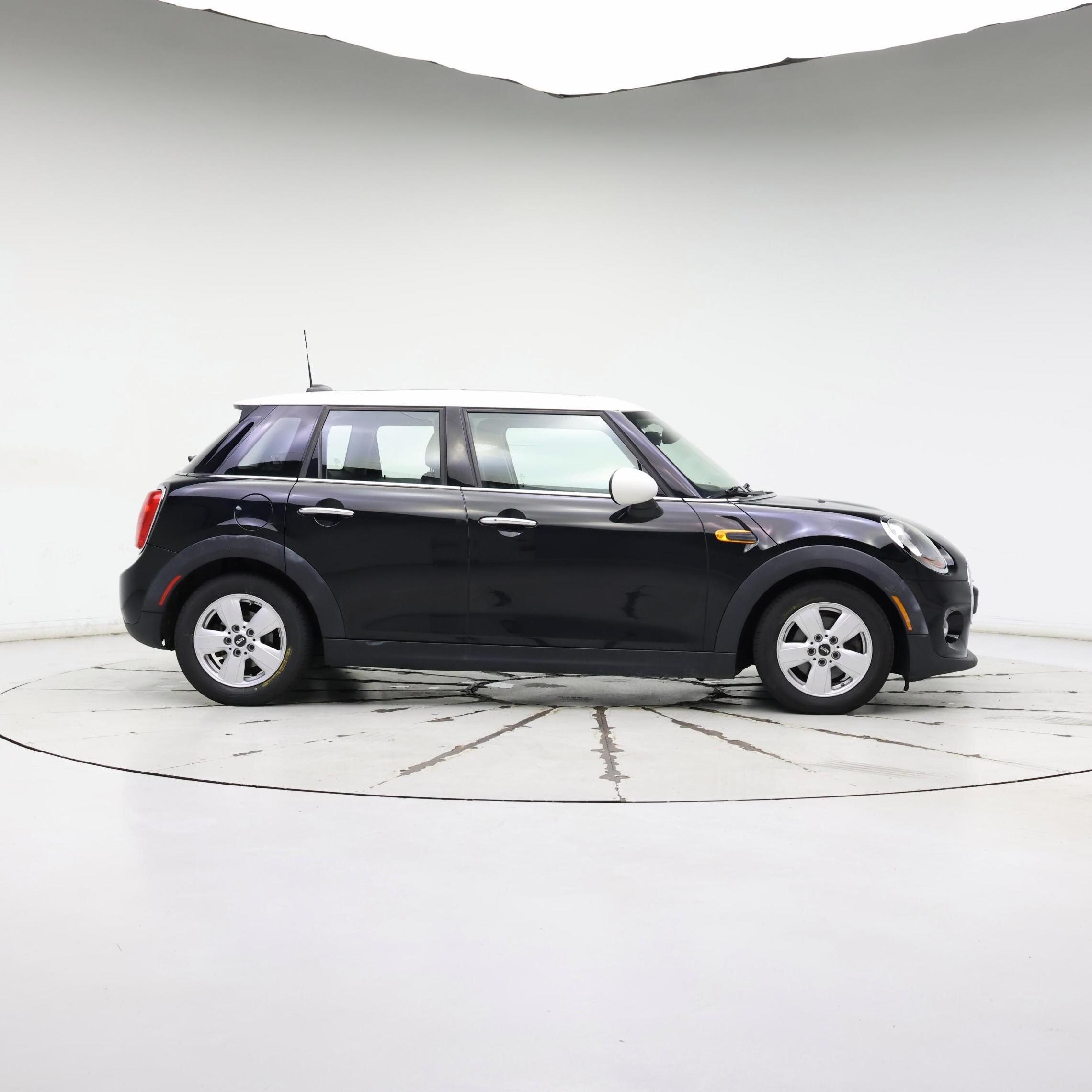 Thumbnail: 2015 MINI Cooper Hardtop - 7