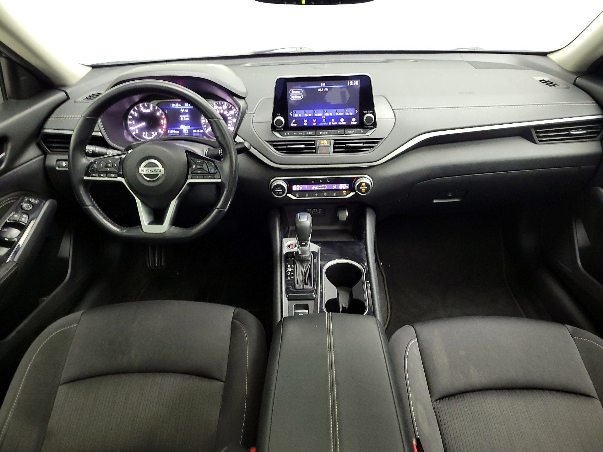 Thumbnail: 2020 Nissan Altima - 9