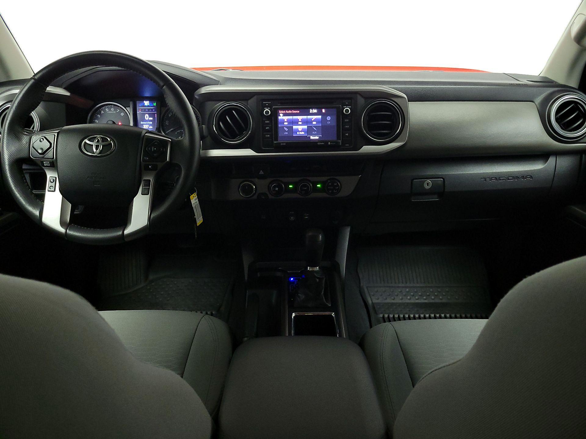 Thumbnail: 2018 Toyota Tacoma - 9