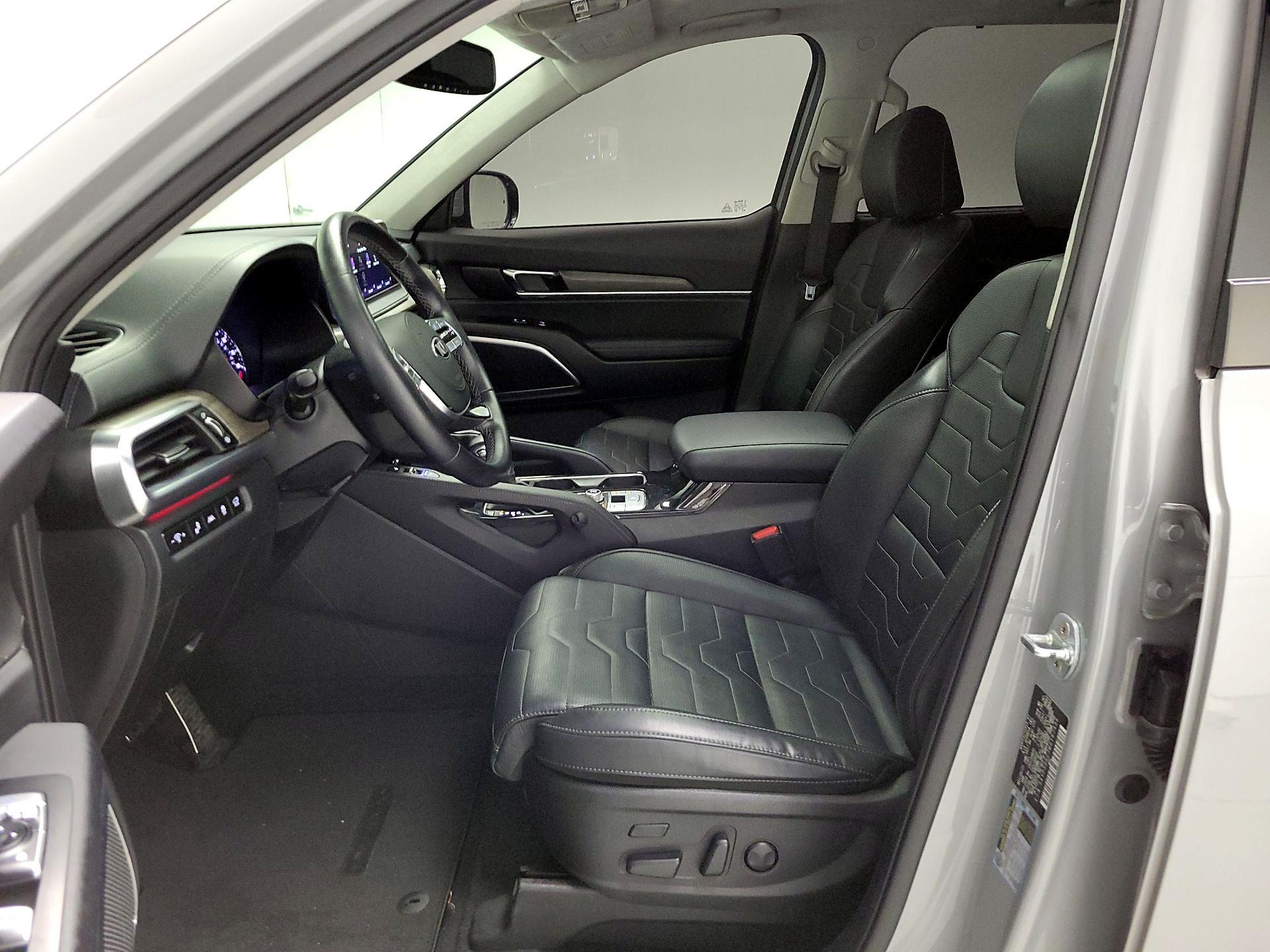 Thumbnail: 2021 Kia Telluride - 11