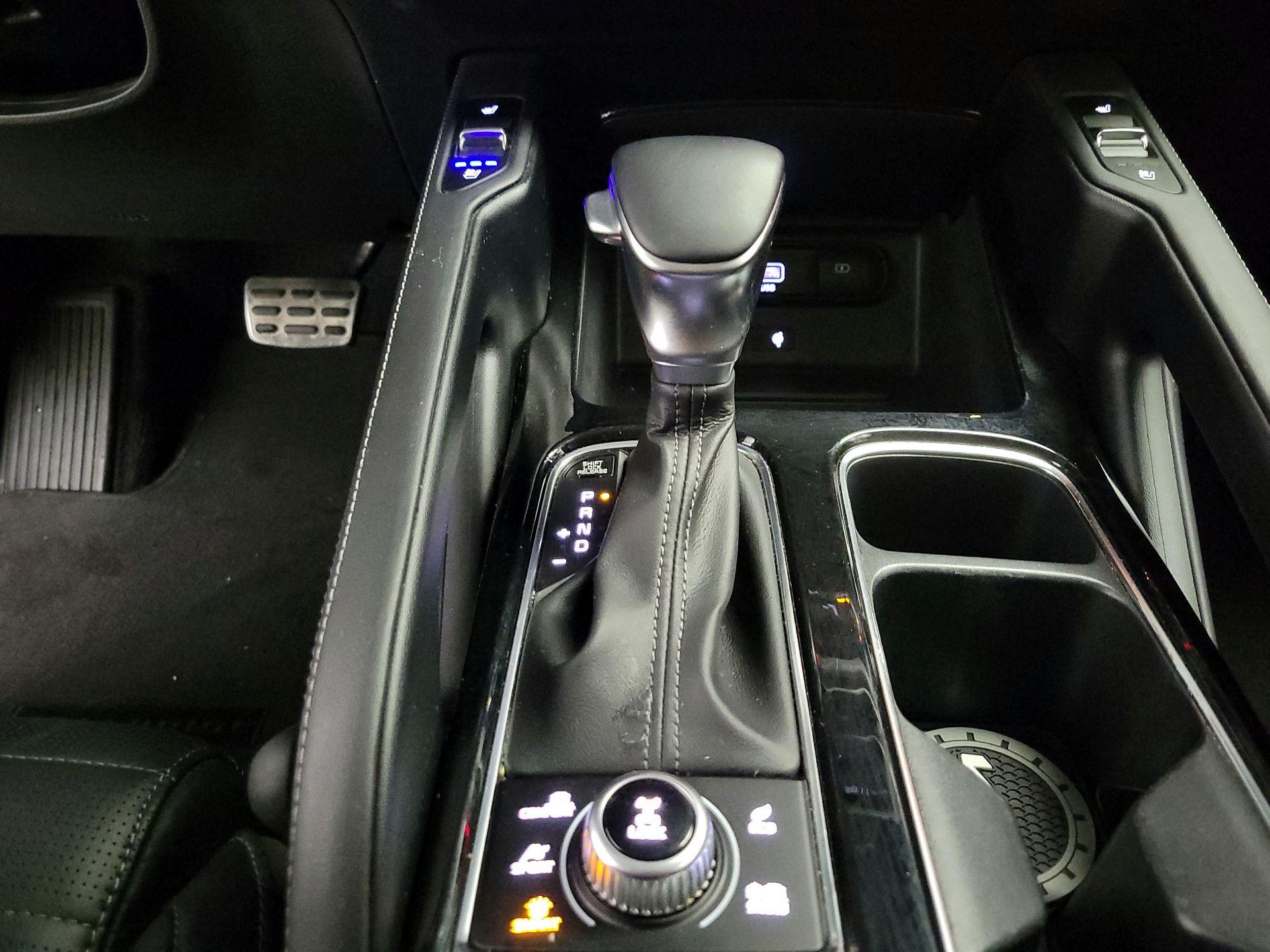 Thumbnail: 2021 Kia Telluride - 18