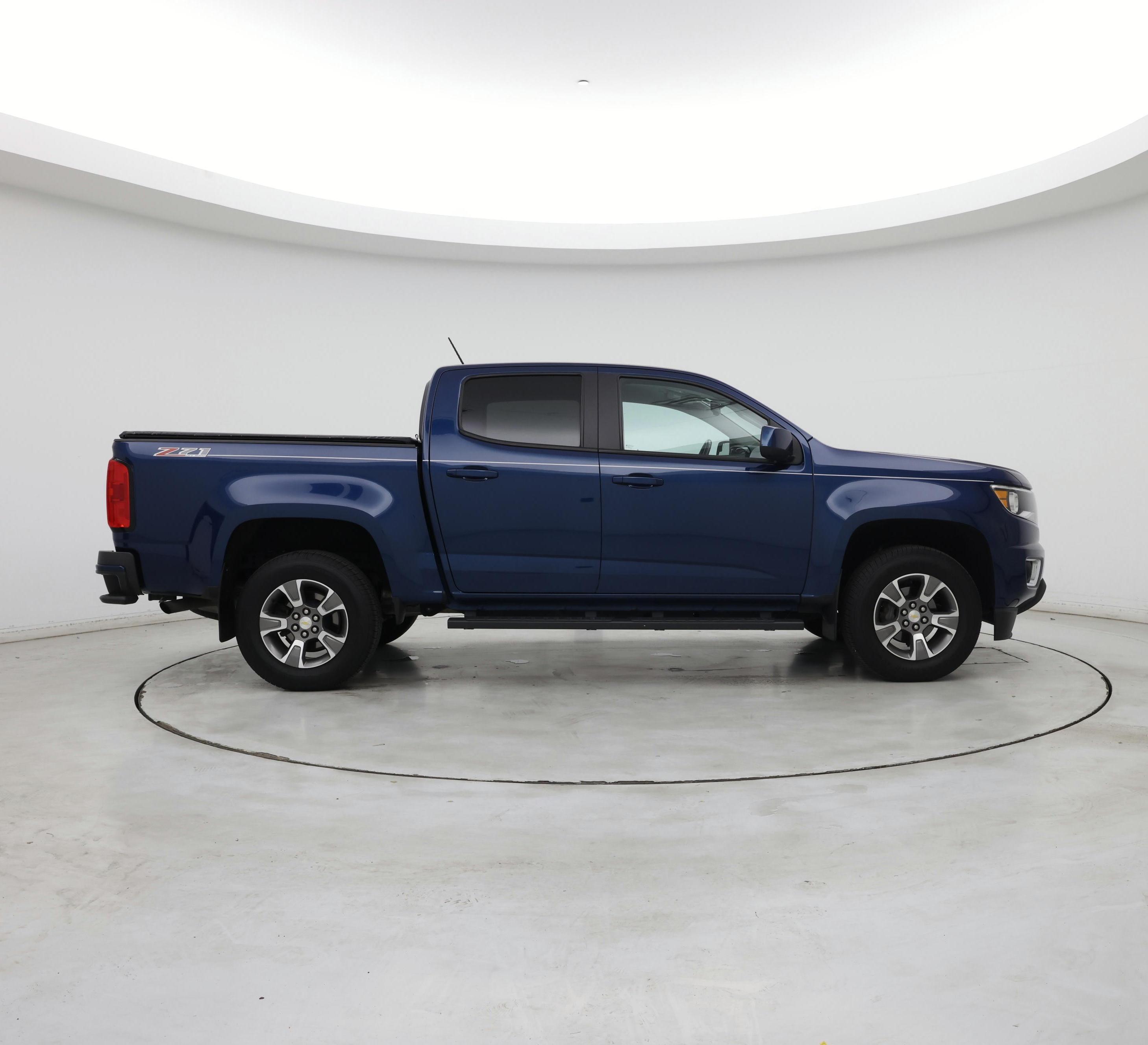 Thumbnail: 2019 Chevrolet Colorado - 7