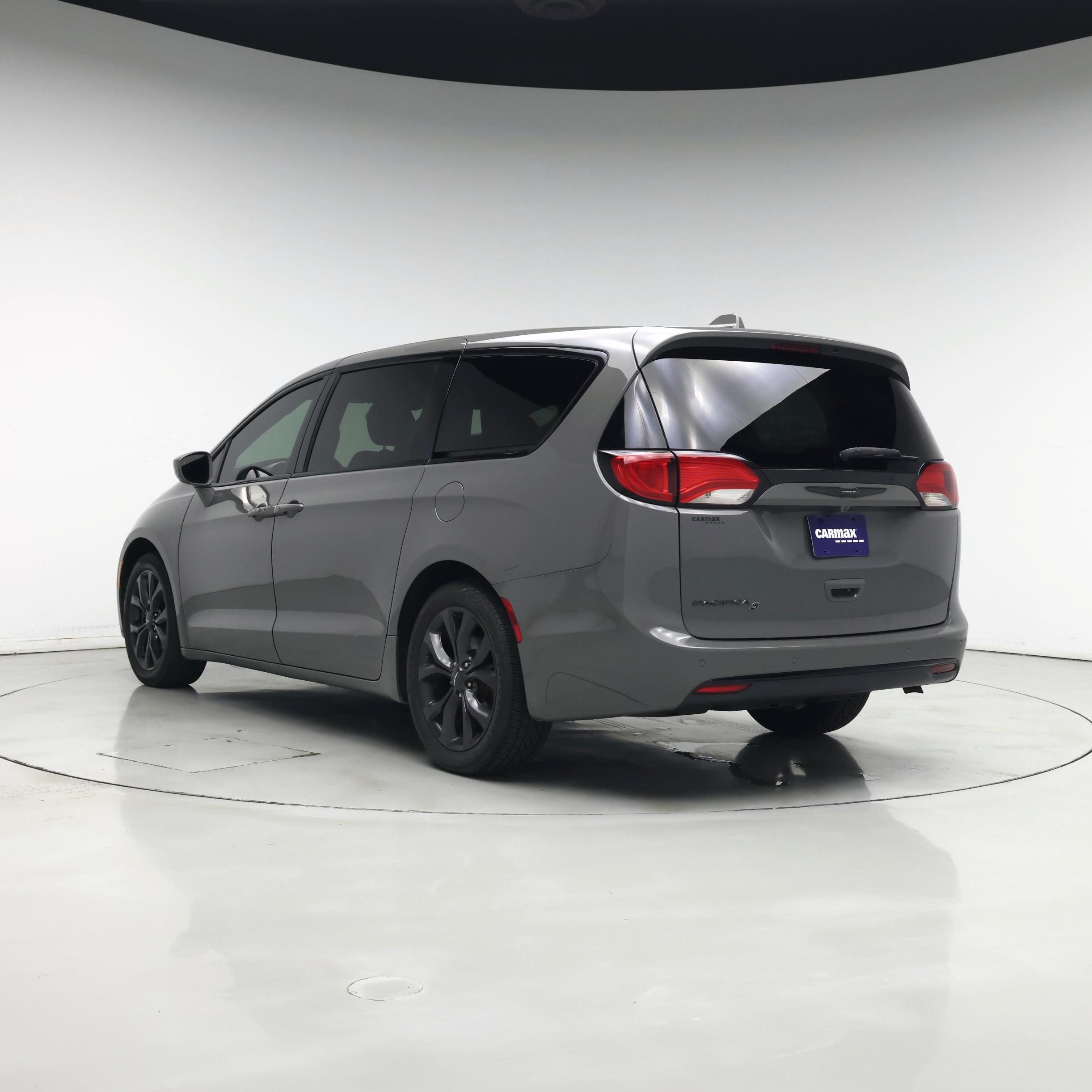 Thumbnail: 2020 Chrysler Pacifica - 2