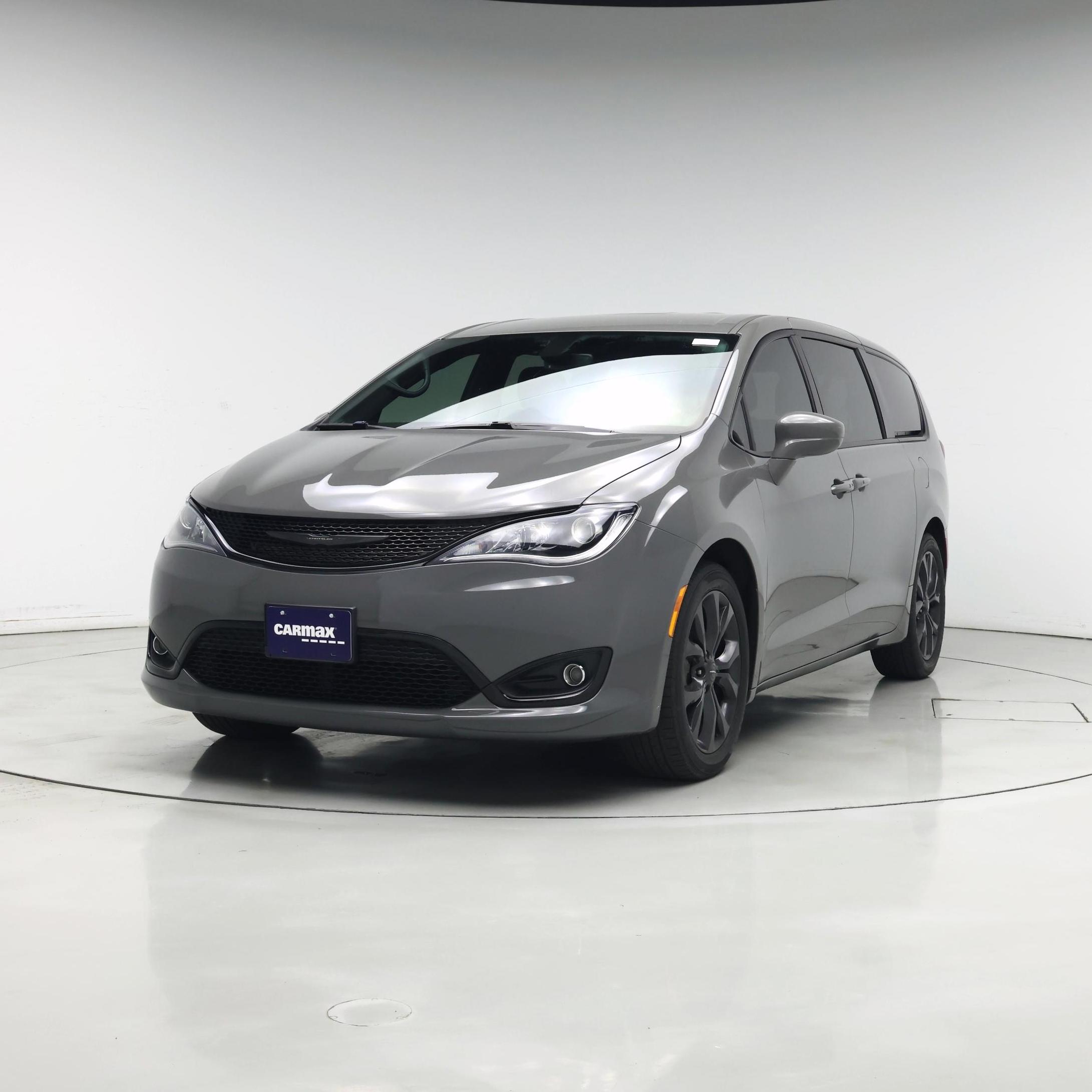 Thumbnail: 2020 Chrysler Pacifica - 4