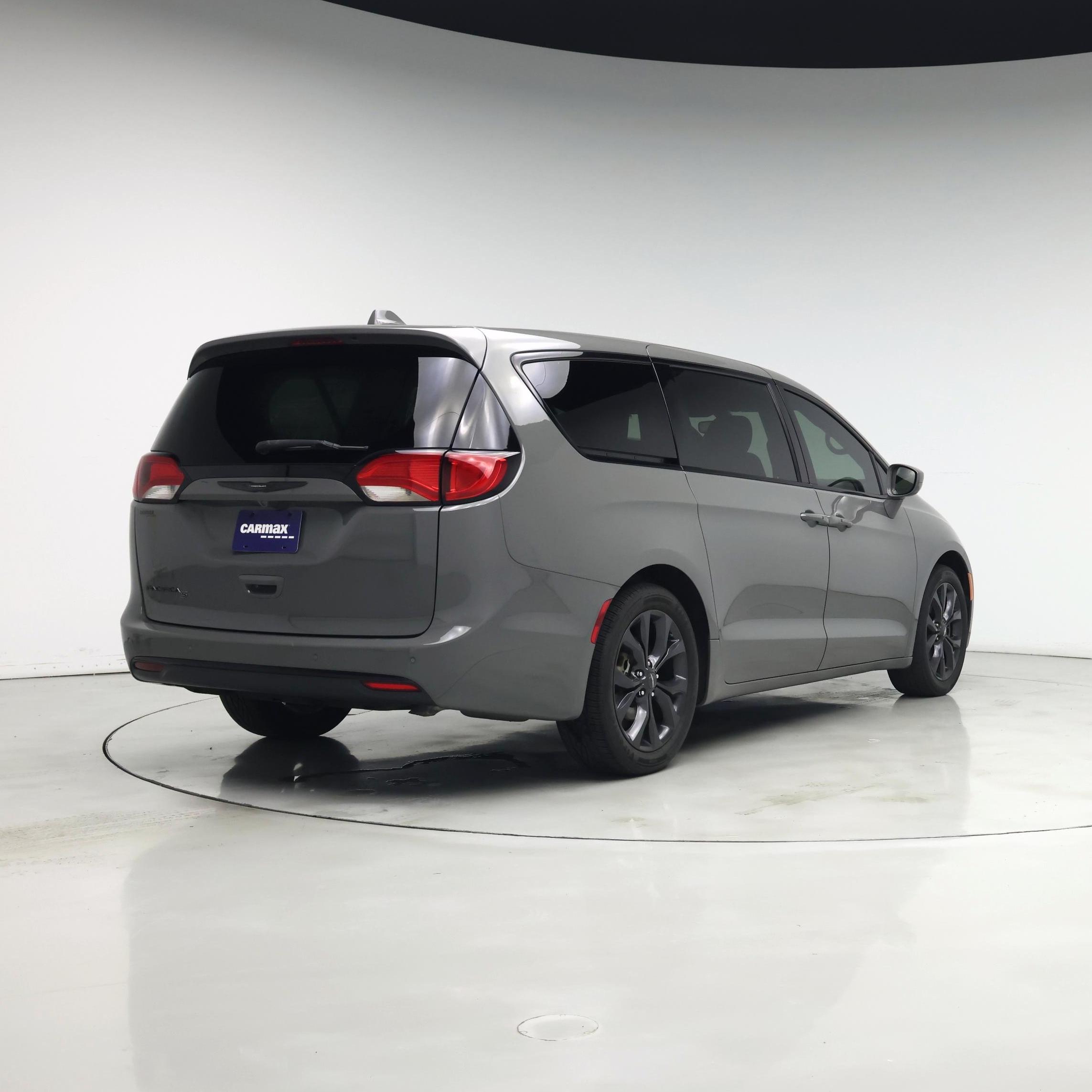 Thumbnail: 2020 Chrysler Pacifica - 8