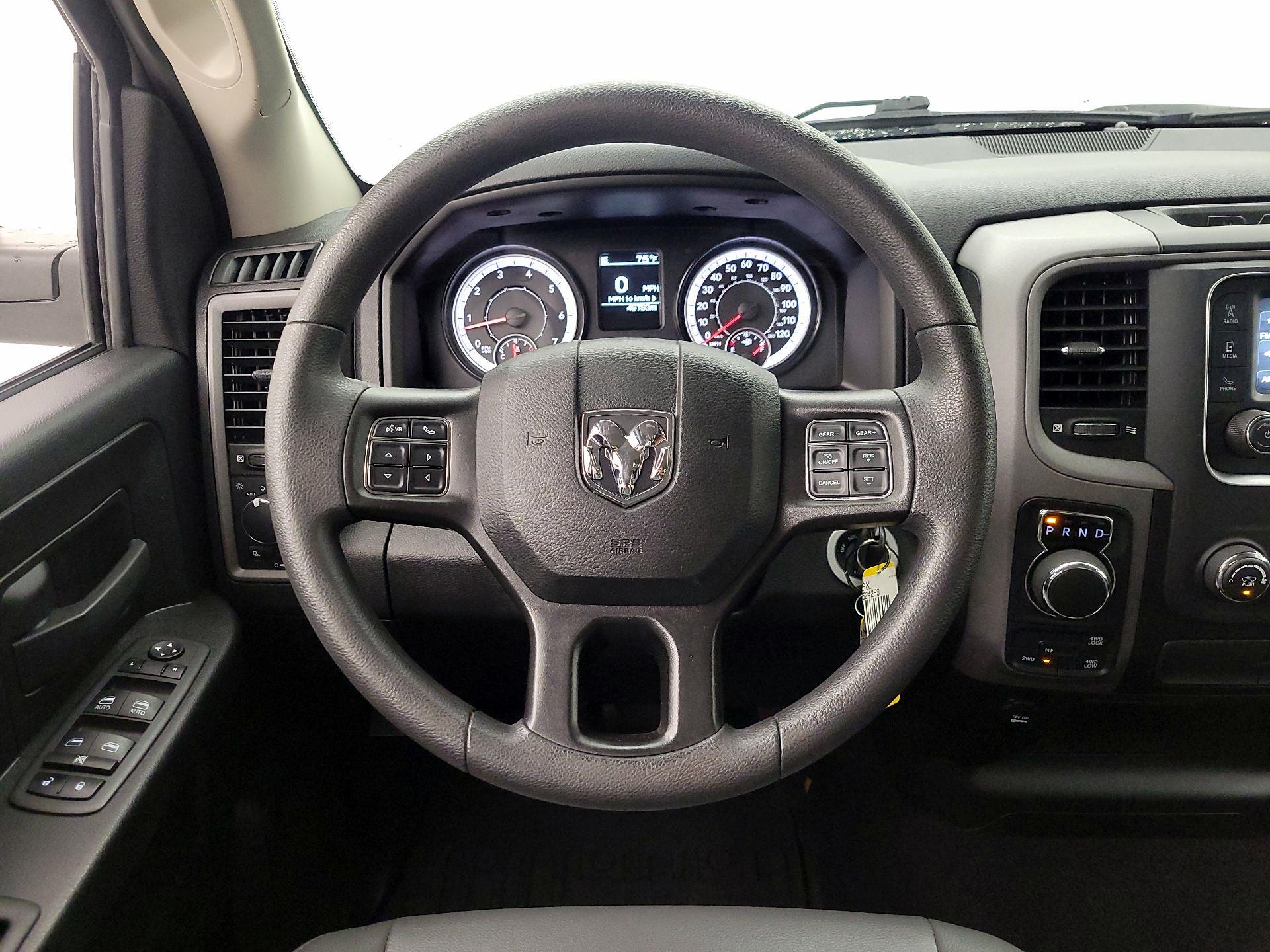 Thumbnail: 2023 RAM 1500 Classic - 10