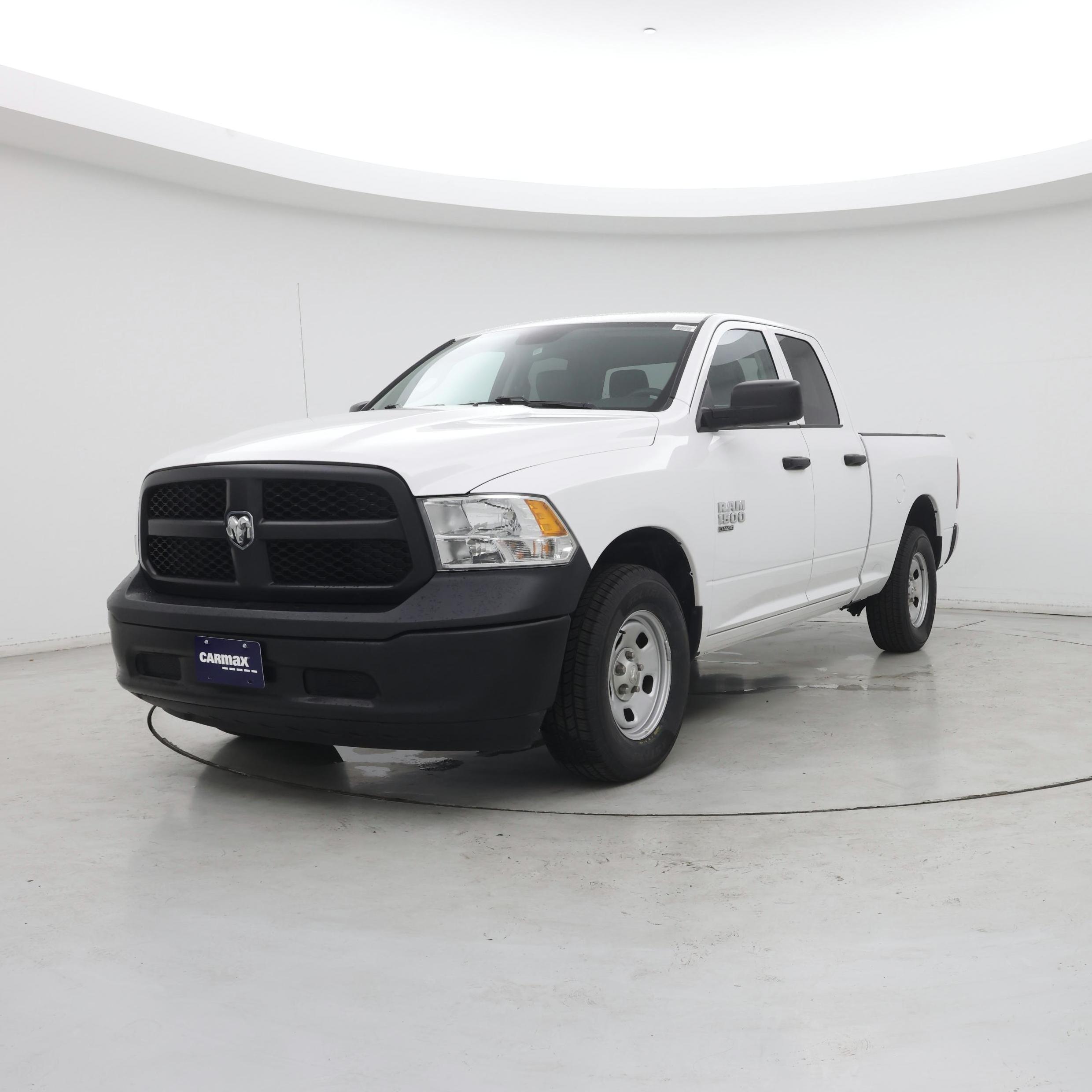 Thumbnail: 2023 RAM 1500 Classic - 4