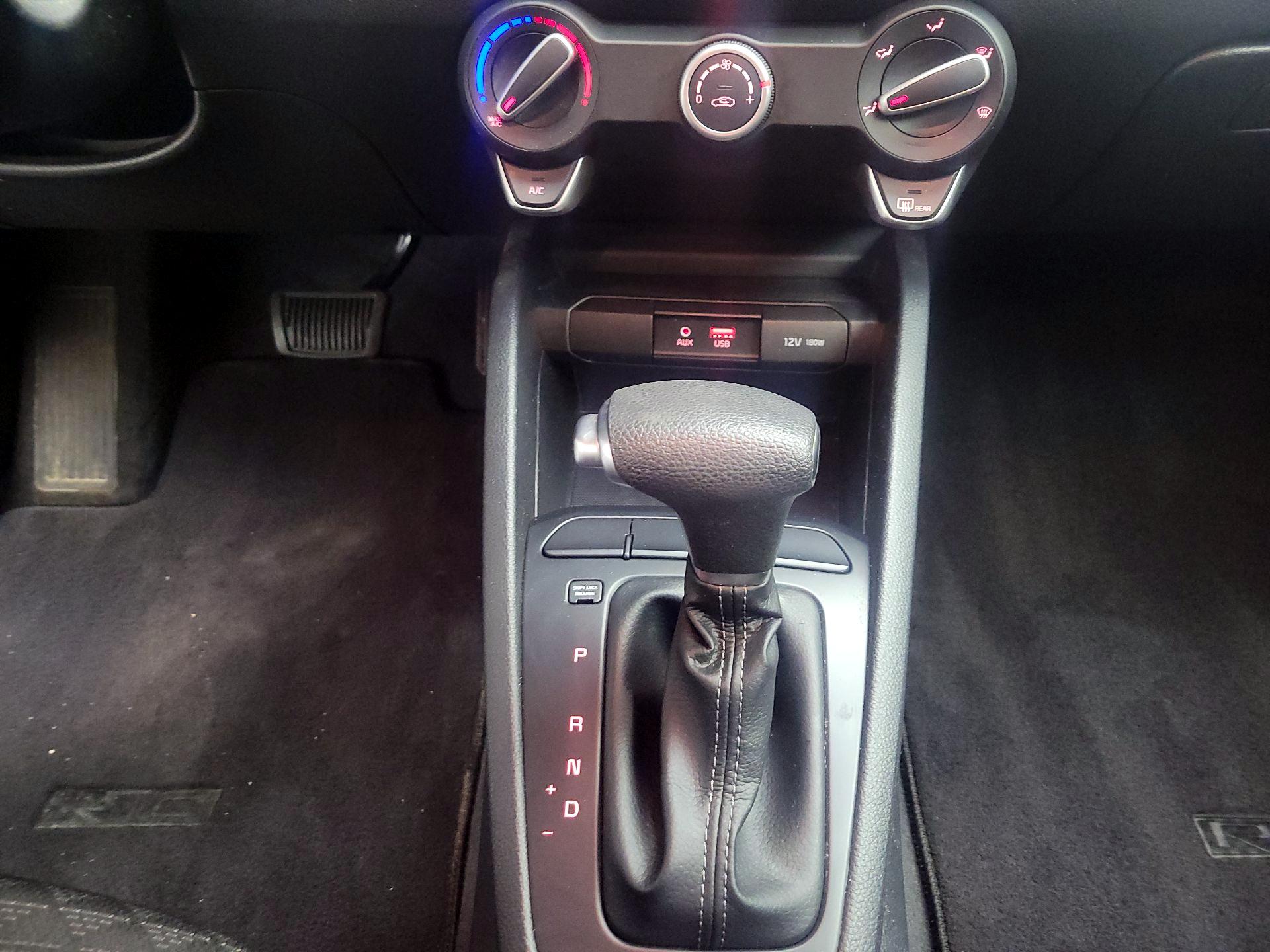 Thumbnail: 2019 Kia Rio - 16