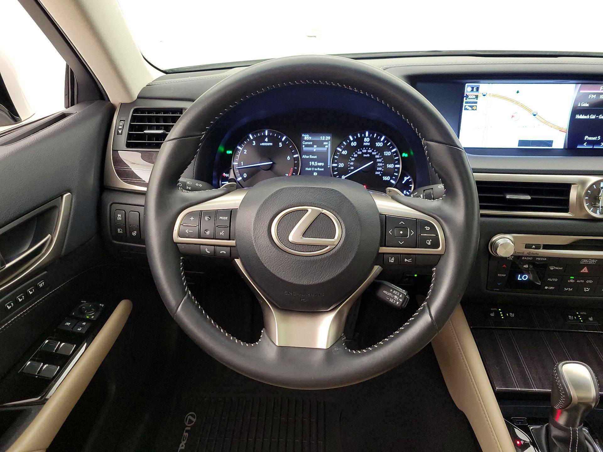 Thumbnail: 2019 Lexus GS - 10