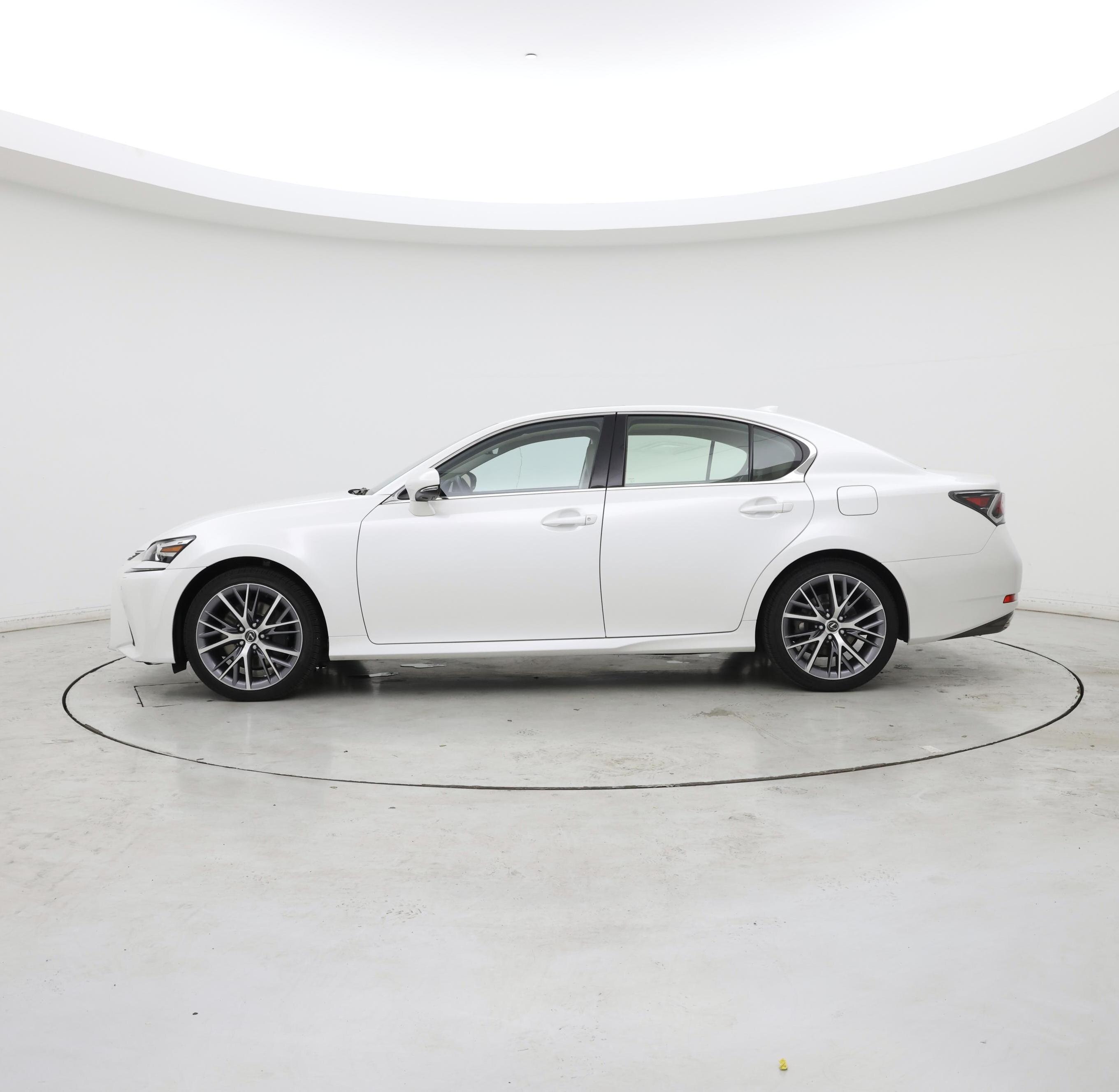 Thumbnail: 2019 Lexus GS - 3