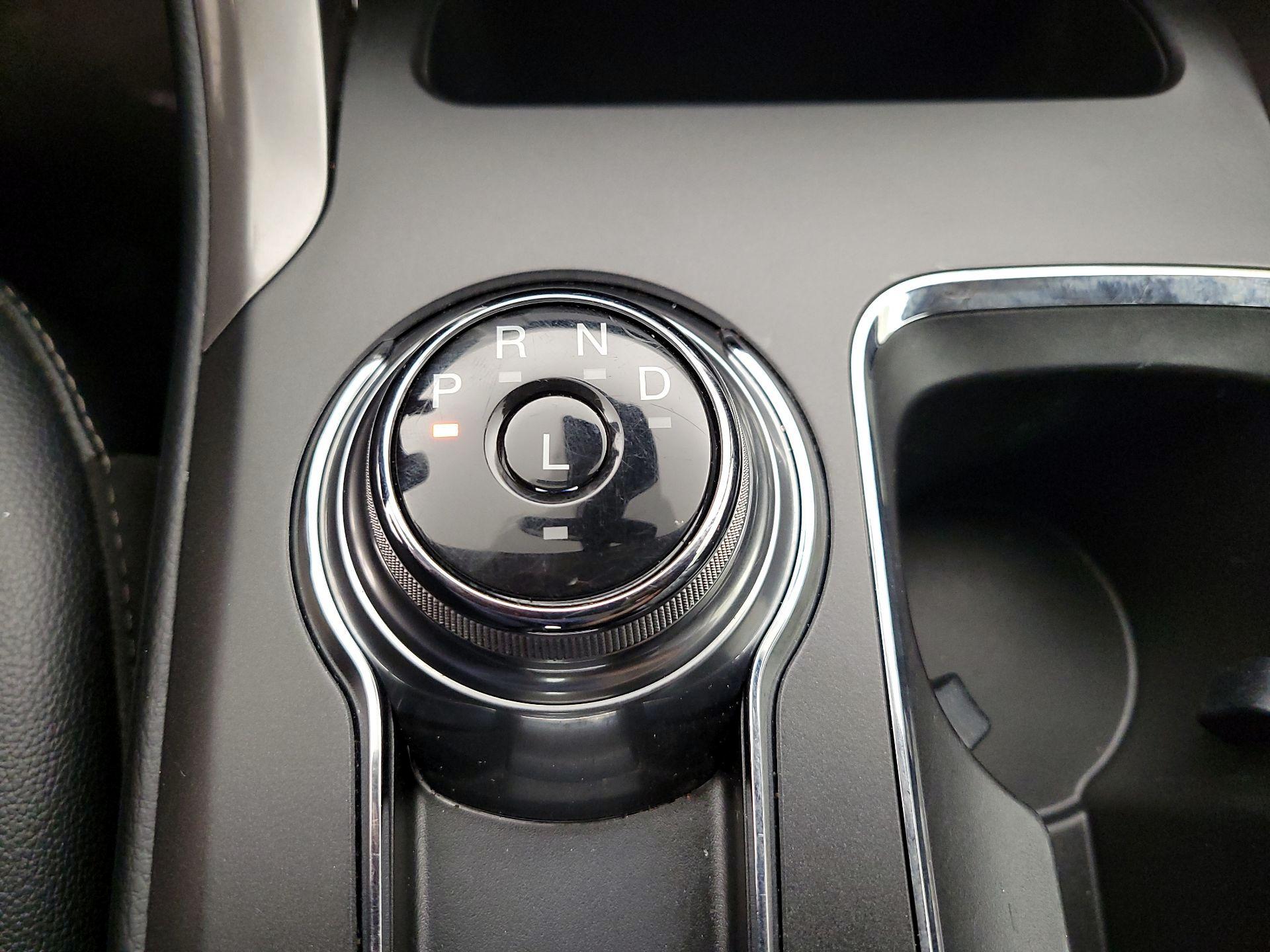 Thumbnail: 2020 Ford Fusion - 16