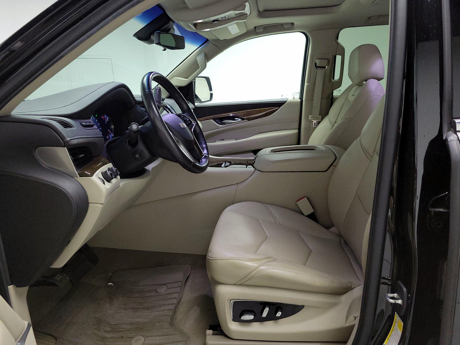 Thumbnail: 2019 Cadillac Escalade - 11