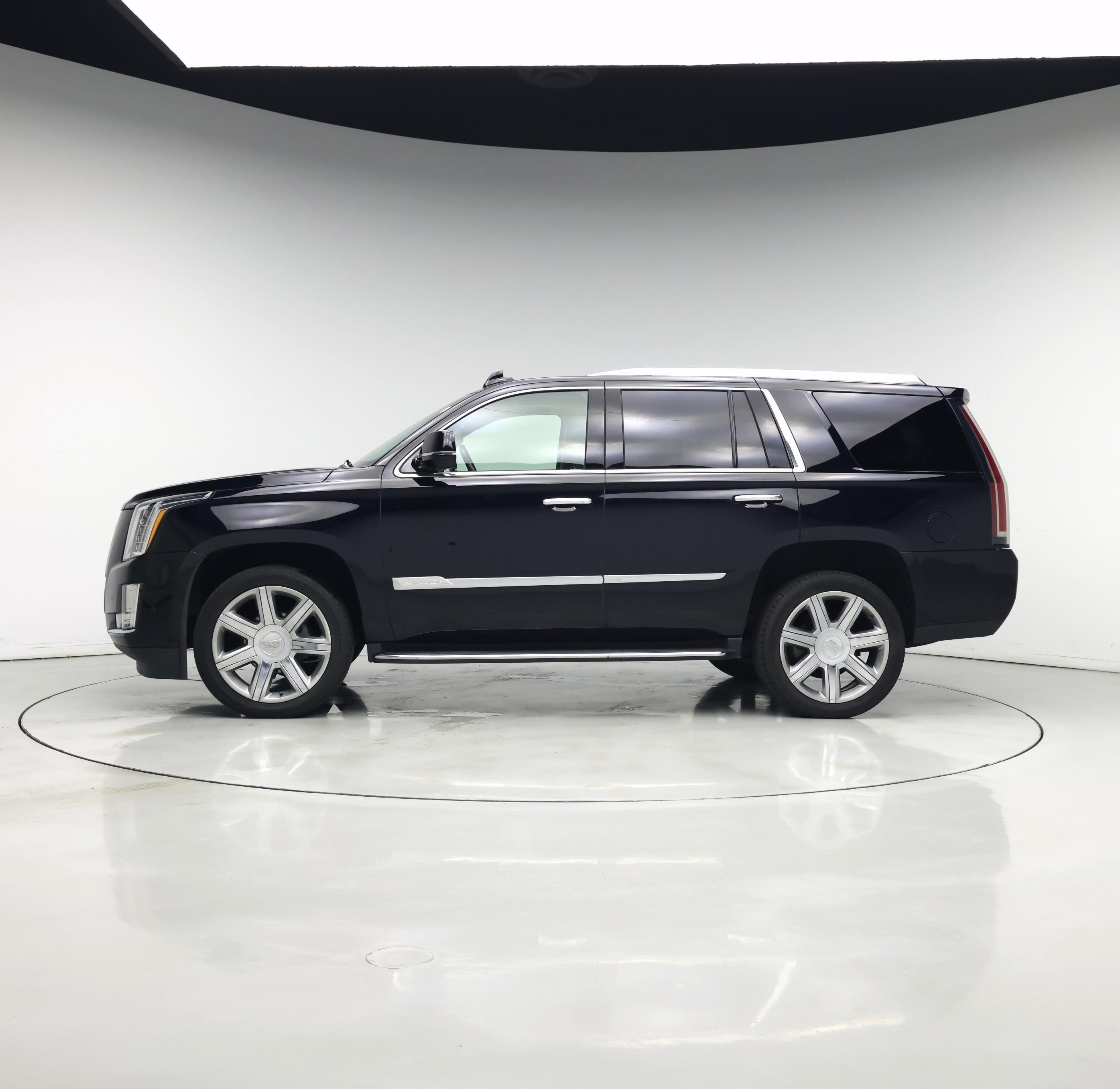 Thumbnail: 2019 Cadillac Escalade - 3