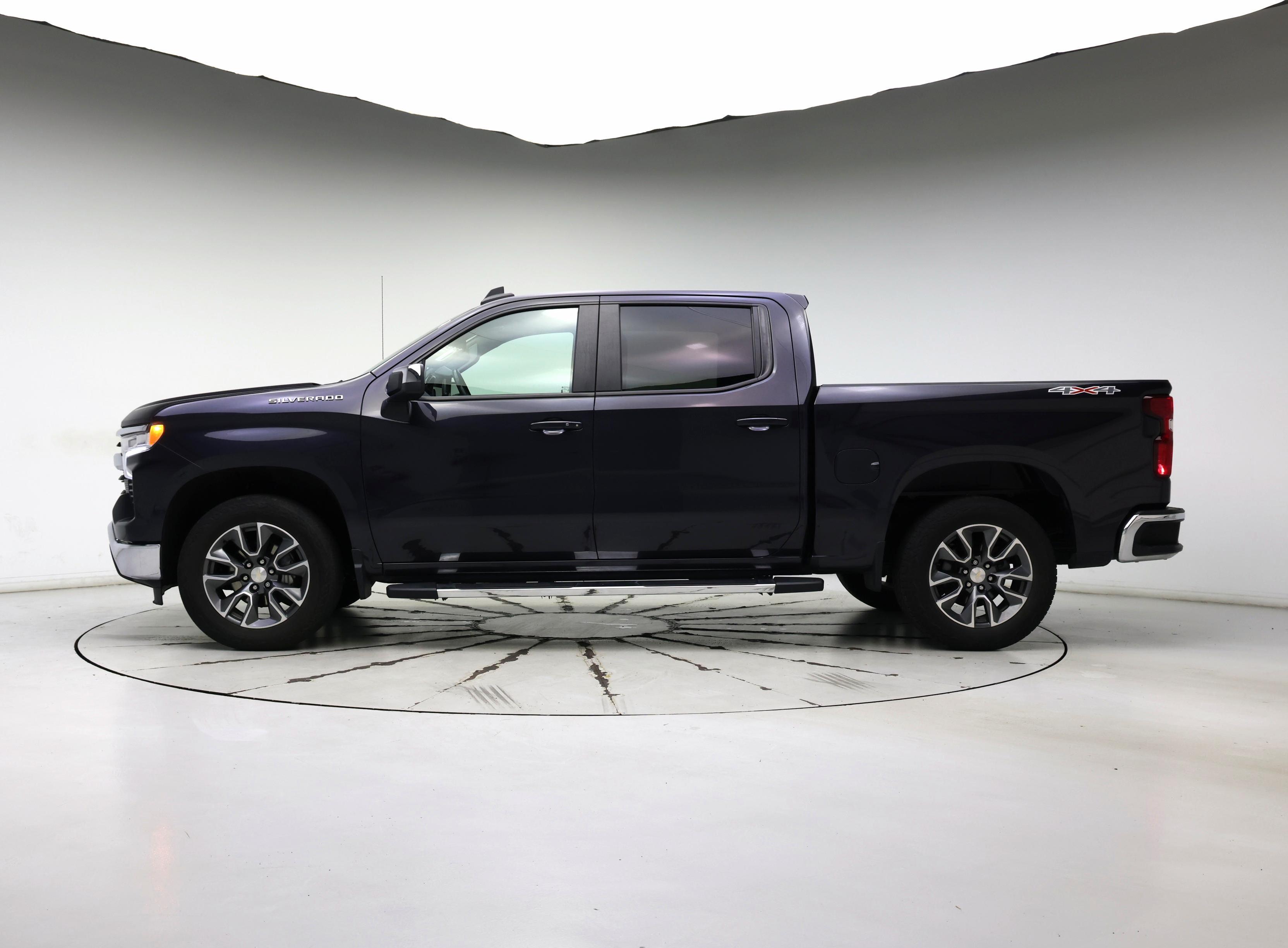 Thumbnail: 2022 Chevrolet Silverado 1500 - 3