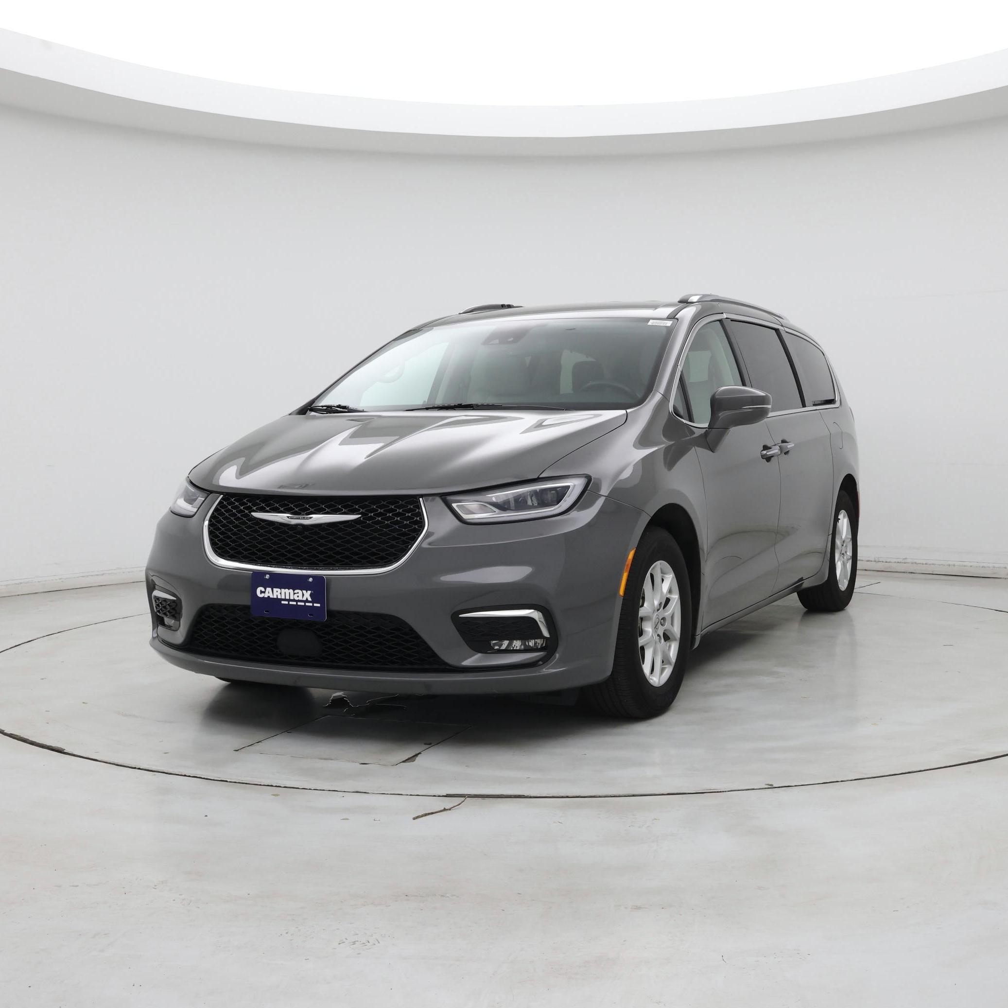 Thumbnail: 2021 Chrysler Pacifica - 4