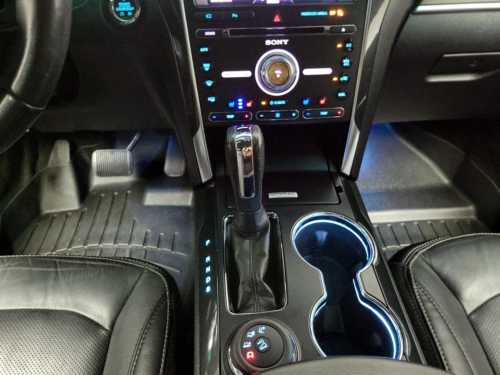 Thumbnail: 2016 Ford Explorer - 18