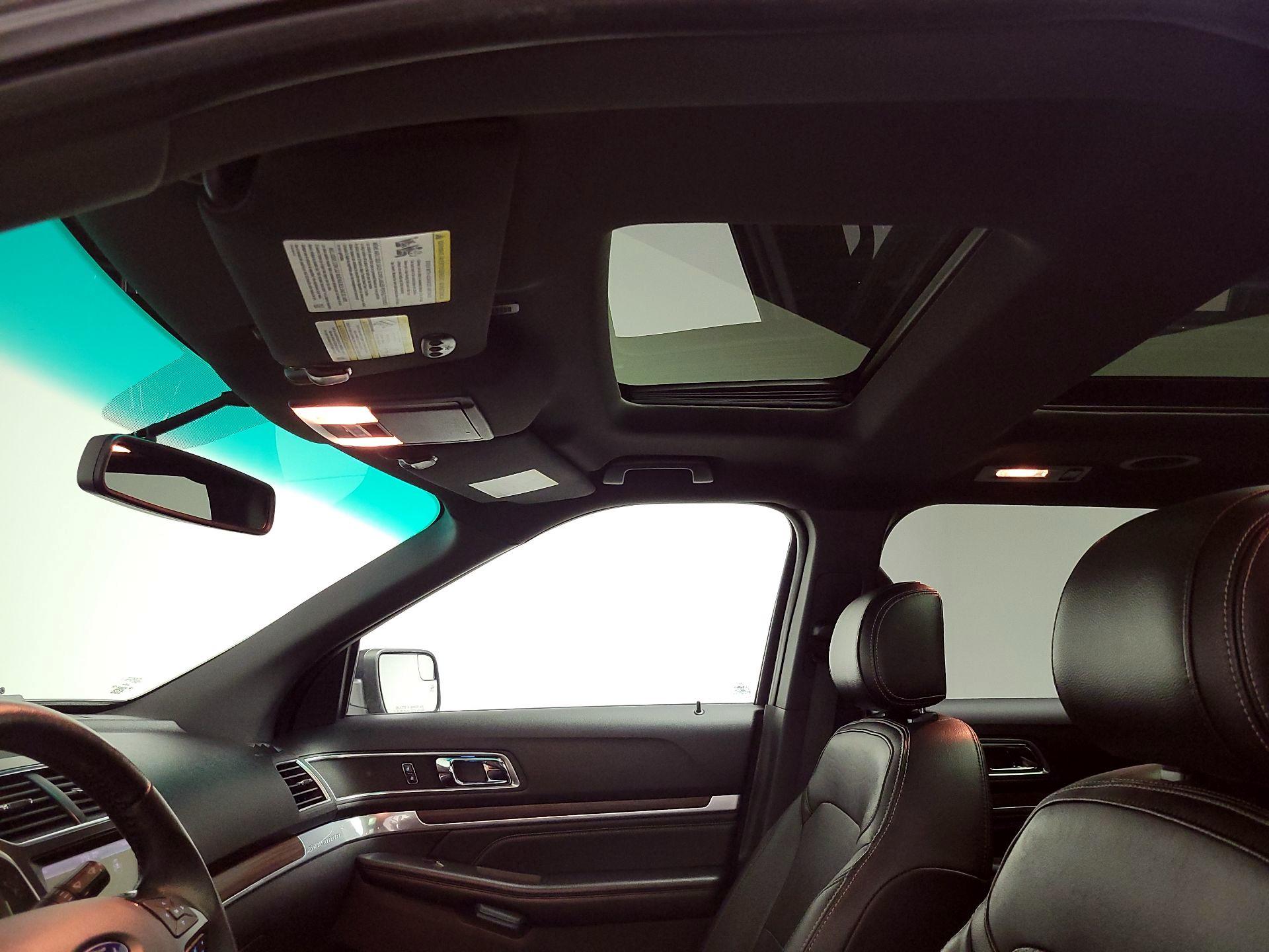 Thumbnail: 2016 Ford Explorer - 20