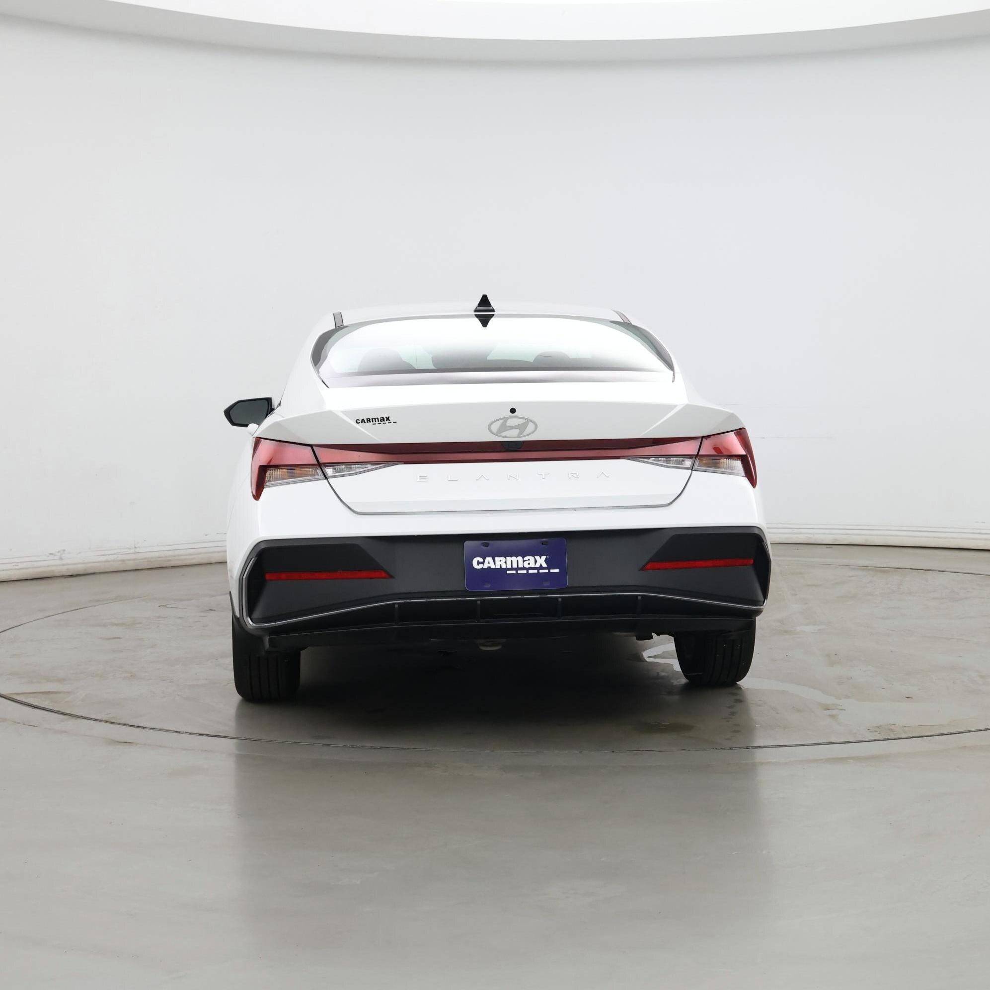 Thumbnail: 2024 Hyundai Elantra - 6