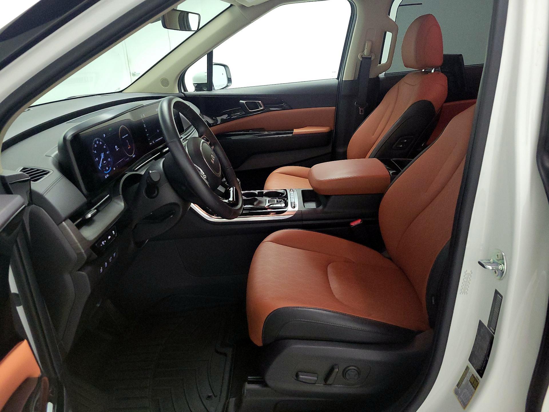 Thumbnail: 2024 Kia Carnival - 11