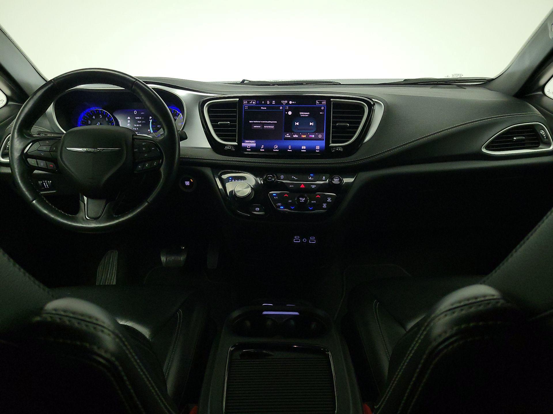 Thumbnail: 2021 Chrysler Pacifica - 9