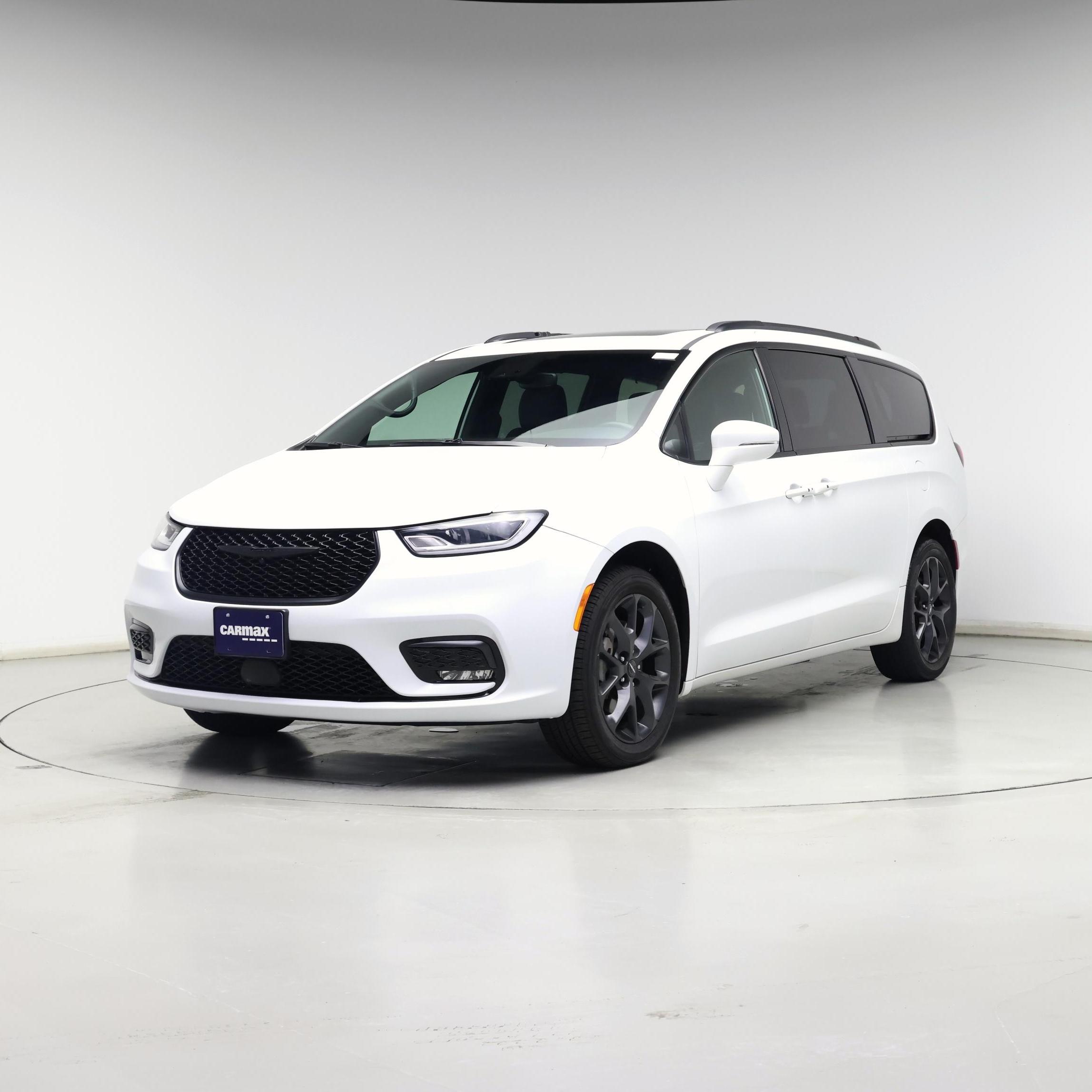 Thumbnail: 2021 Chrysler Pacifica - 4