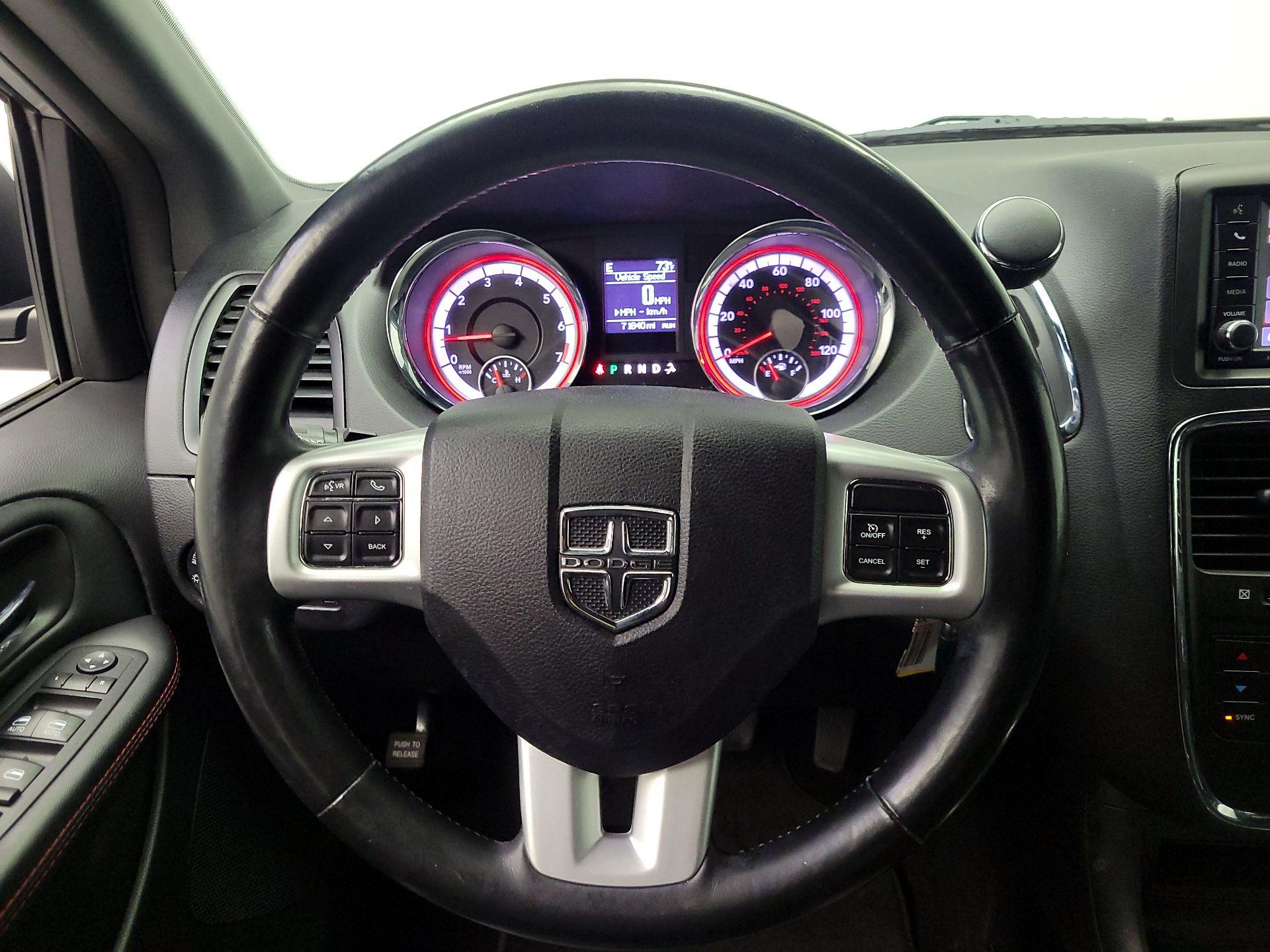 Thumbnail: 2019 Dodge Grand Caravan - 10