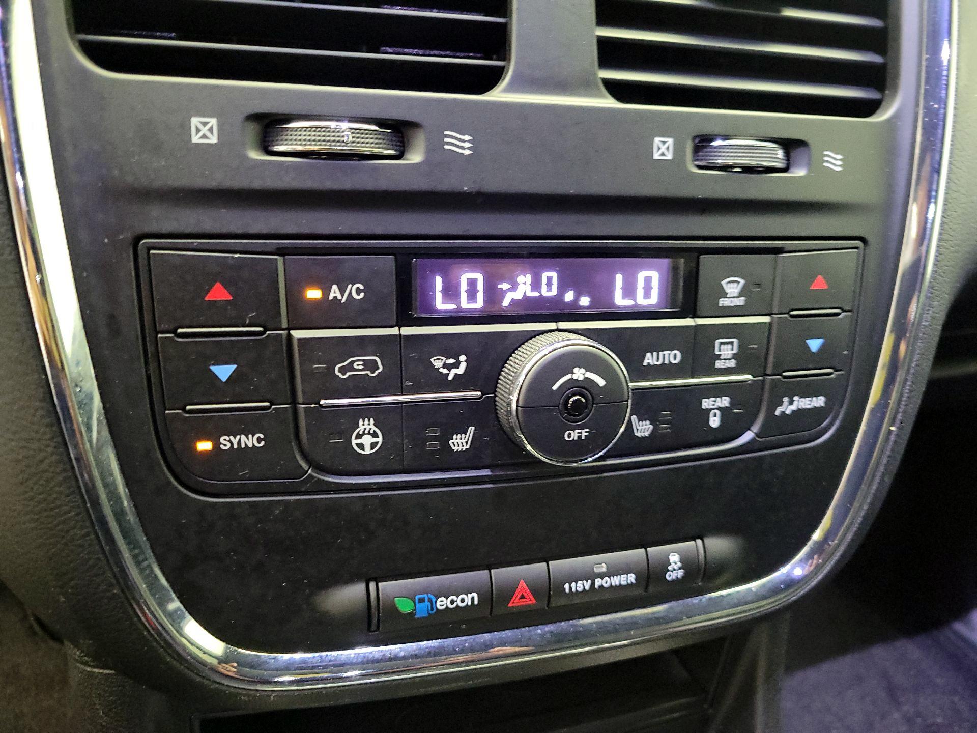 Thumbnail: 2019 Dodge Grand Caravan - 15