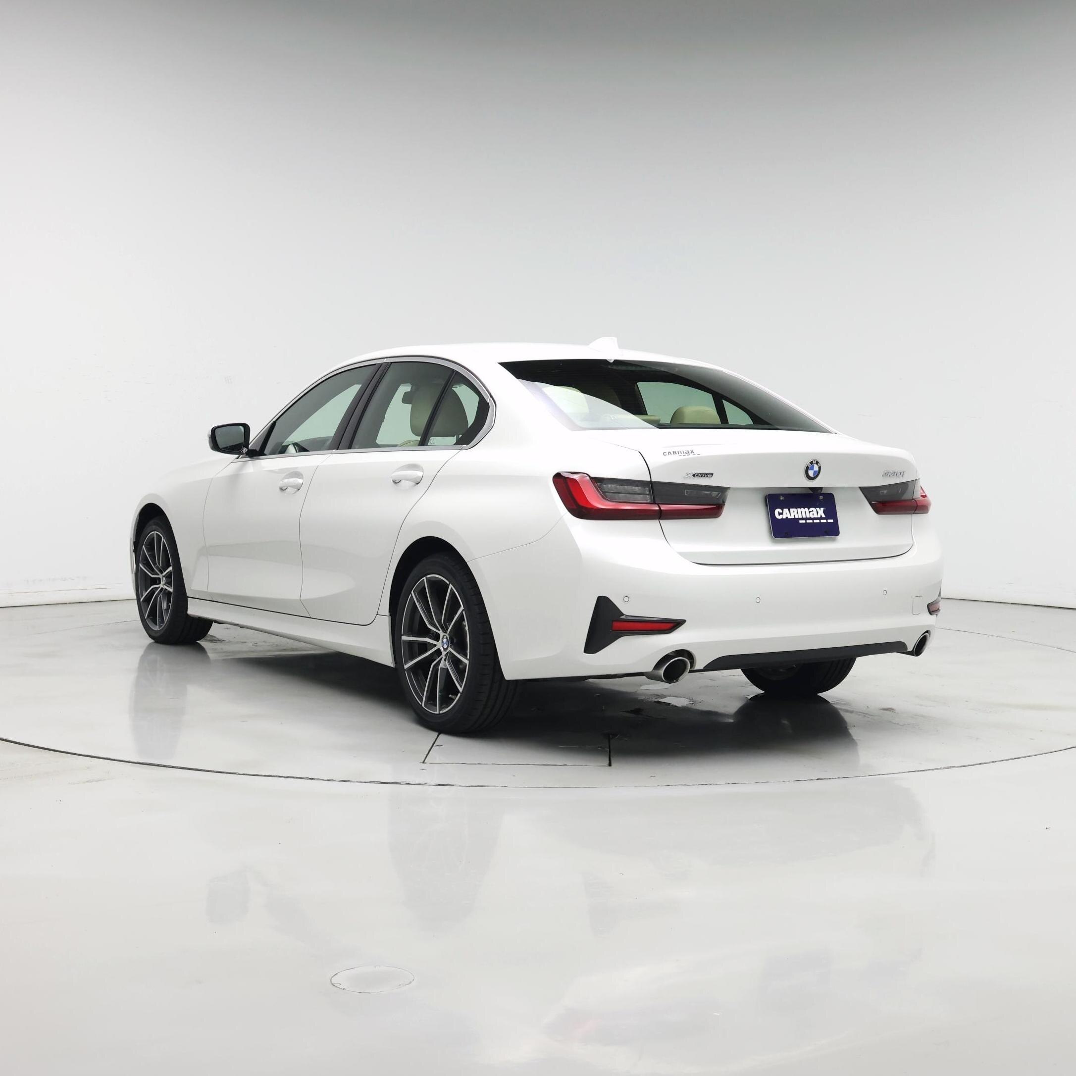Thumbnail: 2022 BMW 3 Series - 2