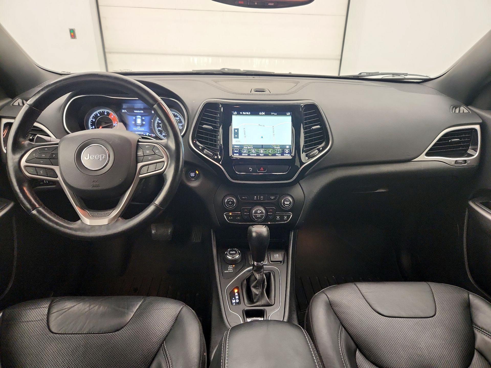 Thumbnail: 2020 Jeep Cherokee - 9