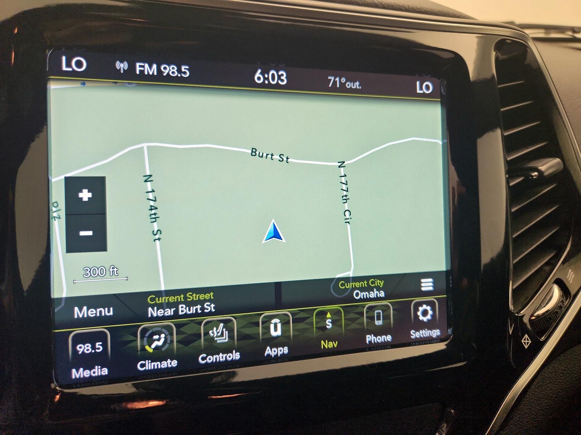Thumbnail: 2020 Jeep Cherokee - 14