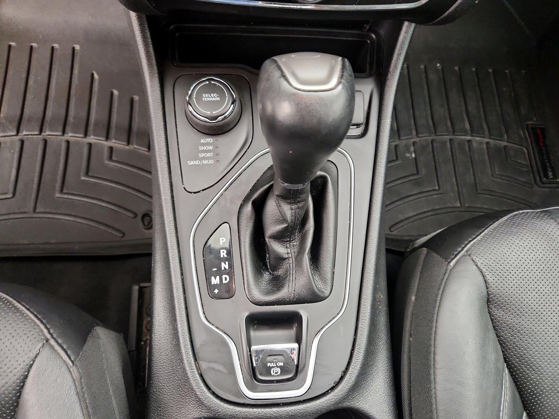Thumbnail: 2020 Jeep Cherokee - 18
