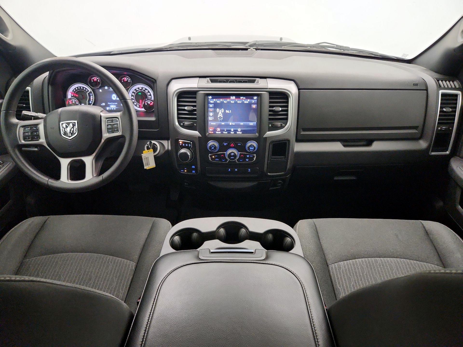 Thumbnail: 2021 RAM 1500 Classic - 9