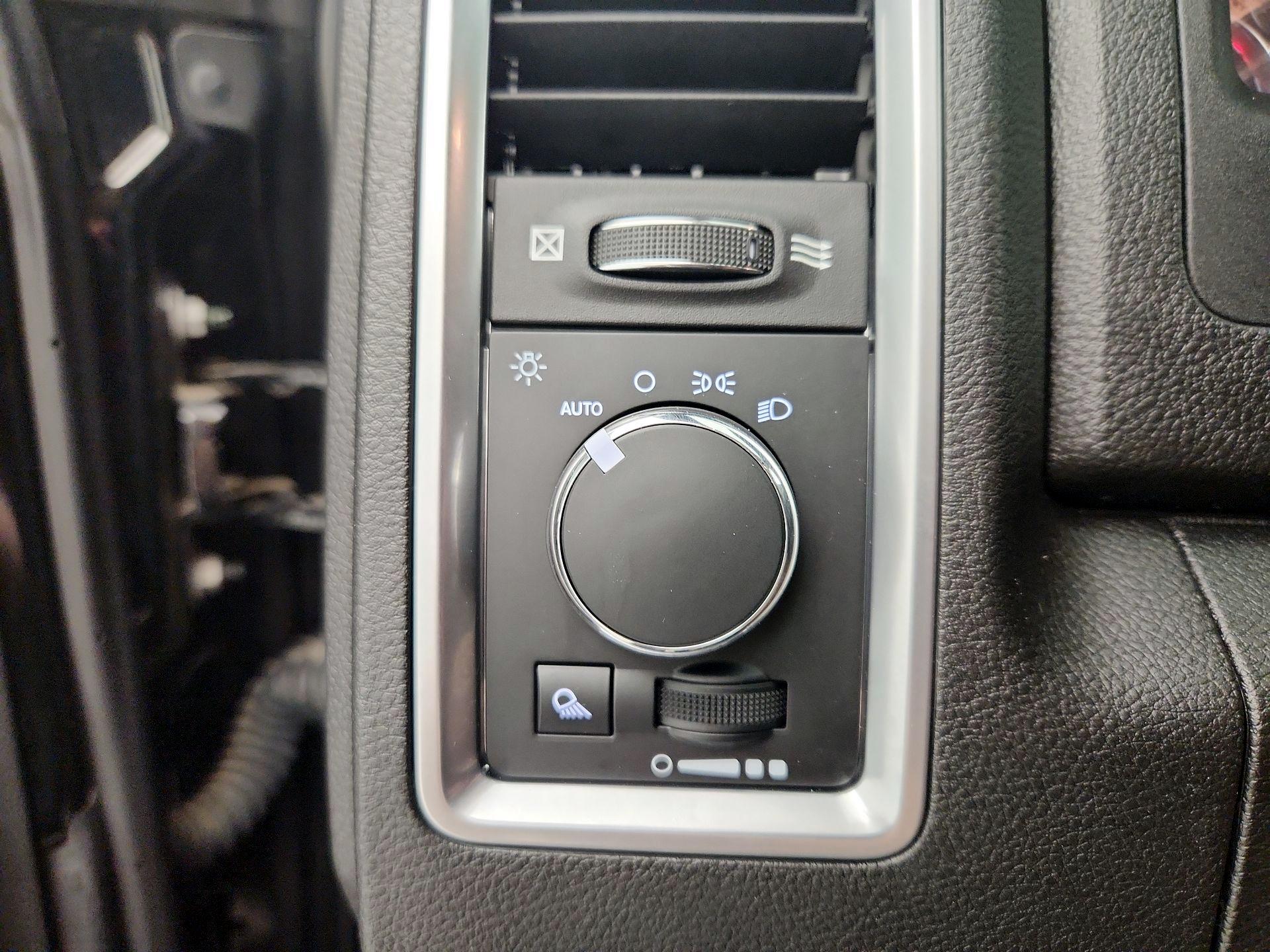 Thumbnail: 2021 RAM 1500 Classic - 13