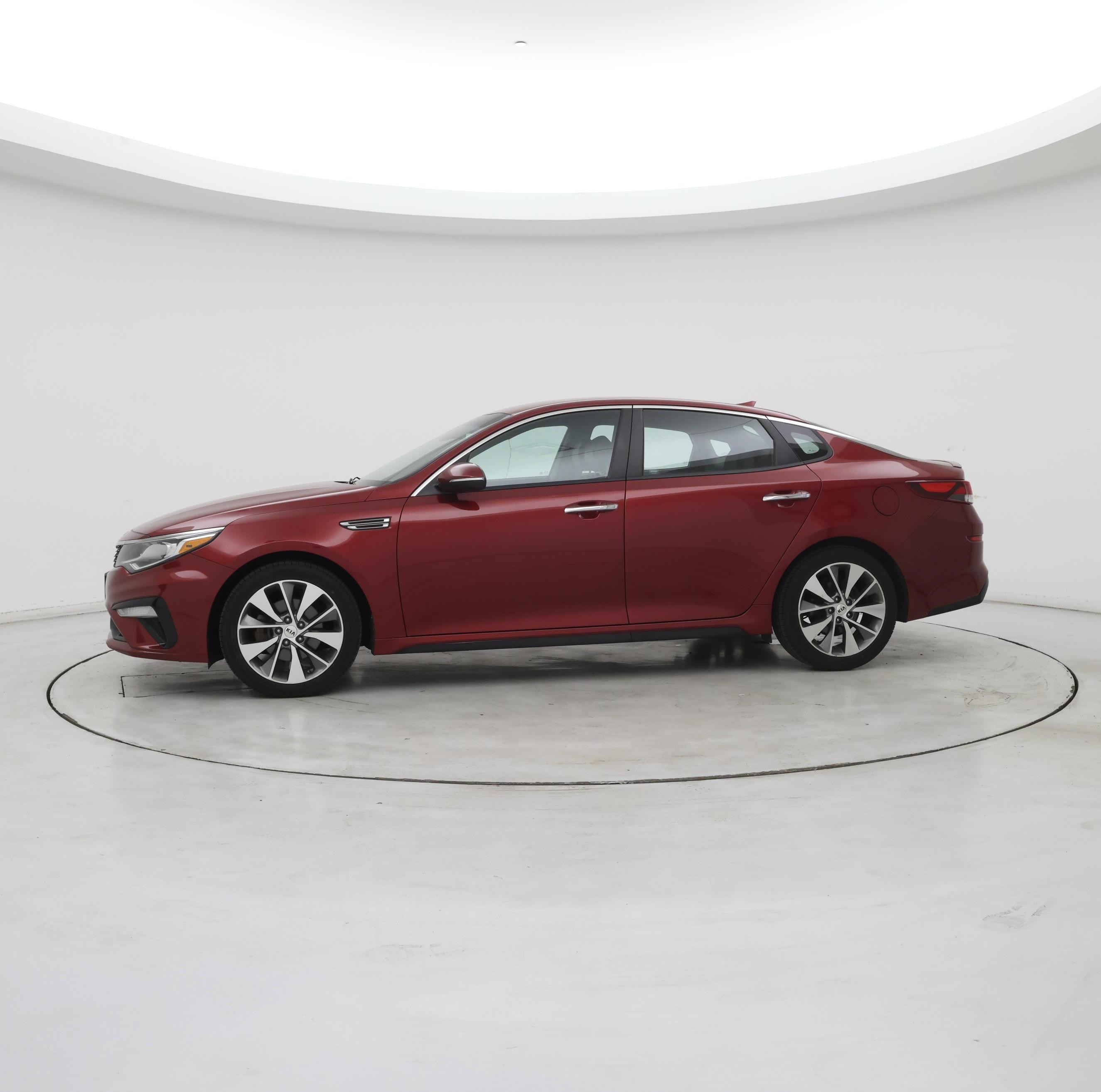 Thumbnail: 2019 Kia Optima - 3